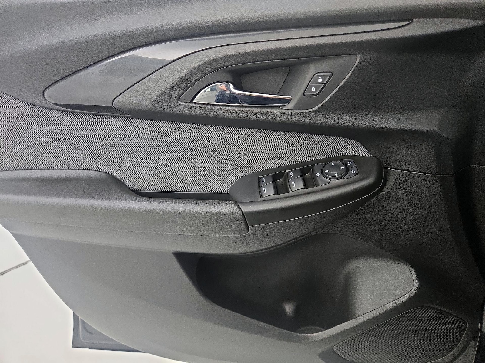 2021 Chevrolet Trailblazer LS - Photo 13