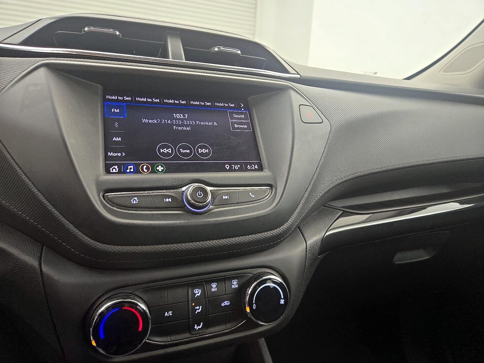 2021 Chevrolet Trailblazer LS - Photo 17