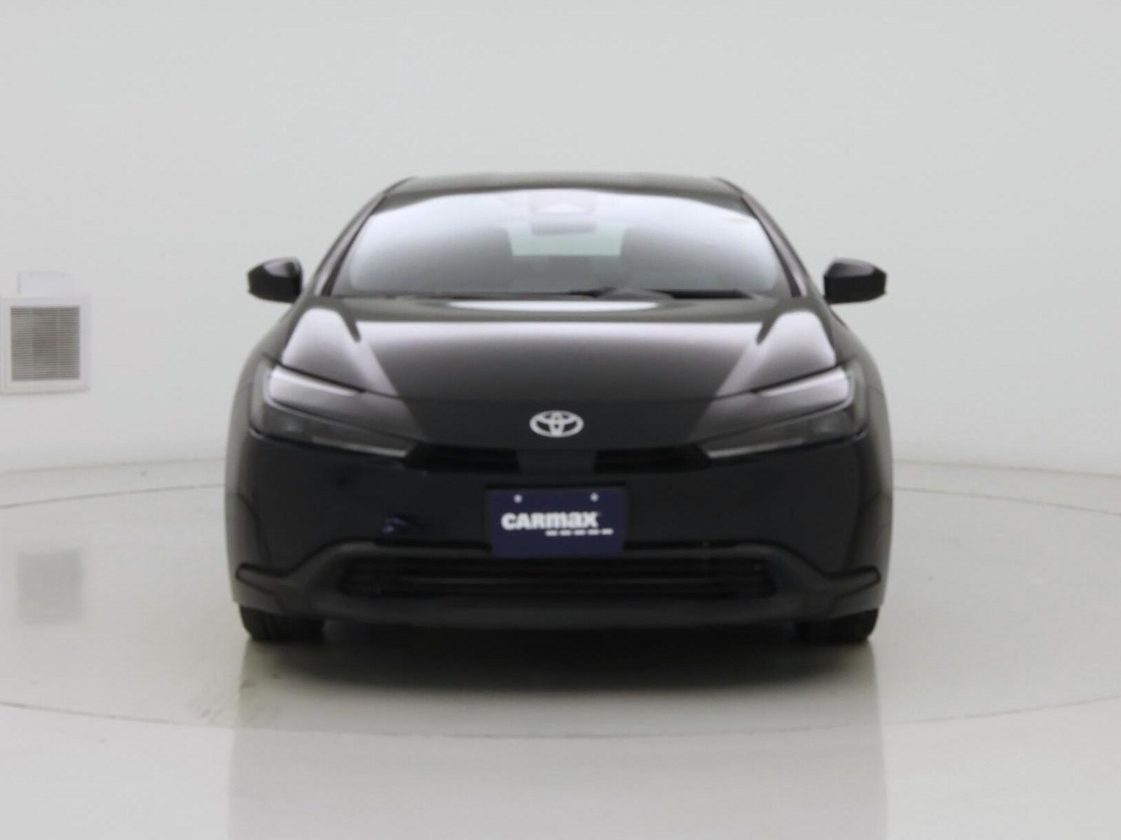 2025 Toyota Prius LE - Photo 6