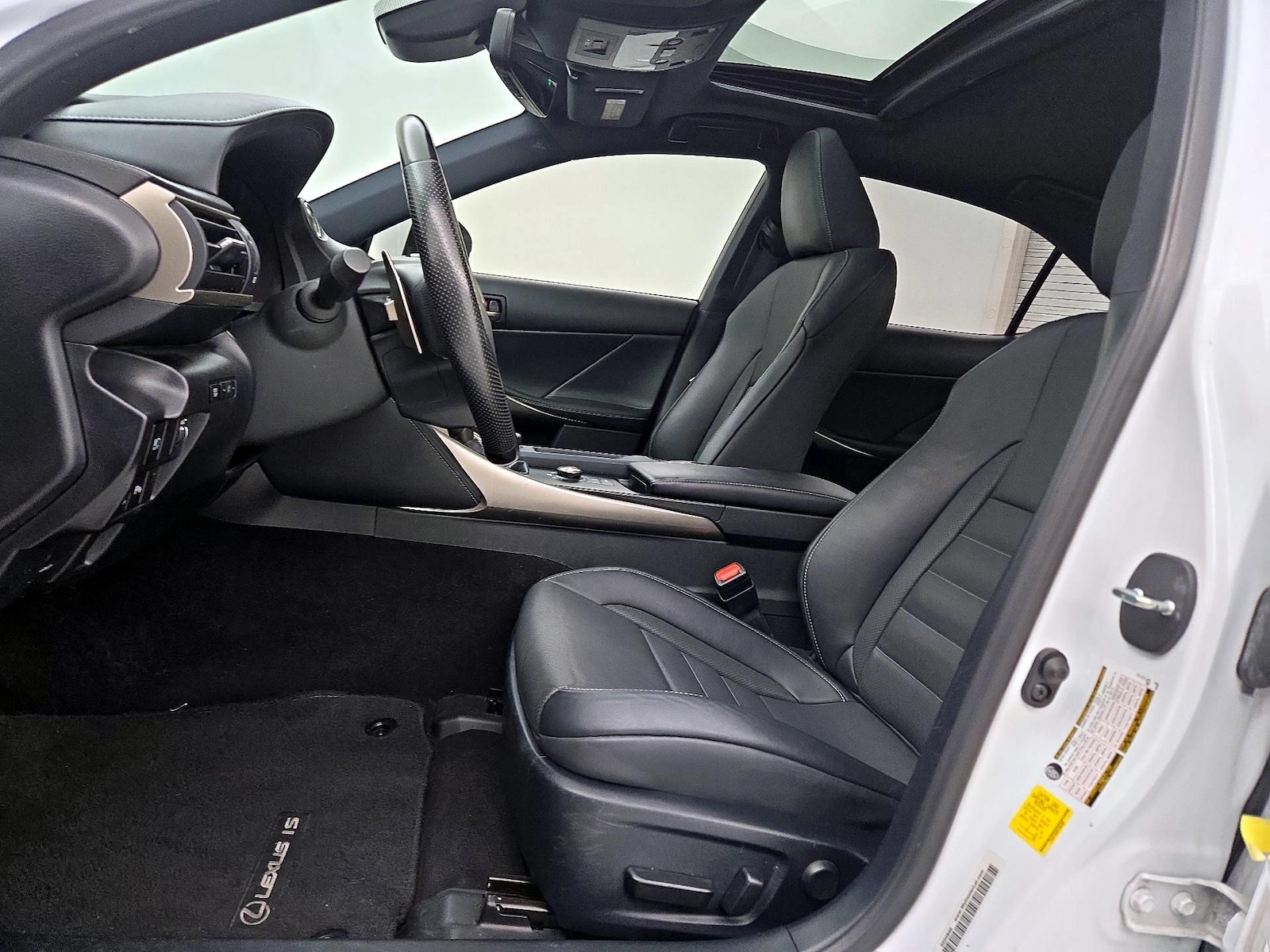 2020 Lexus IS 300 F SPORT - Photo 12