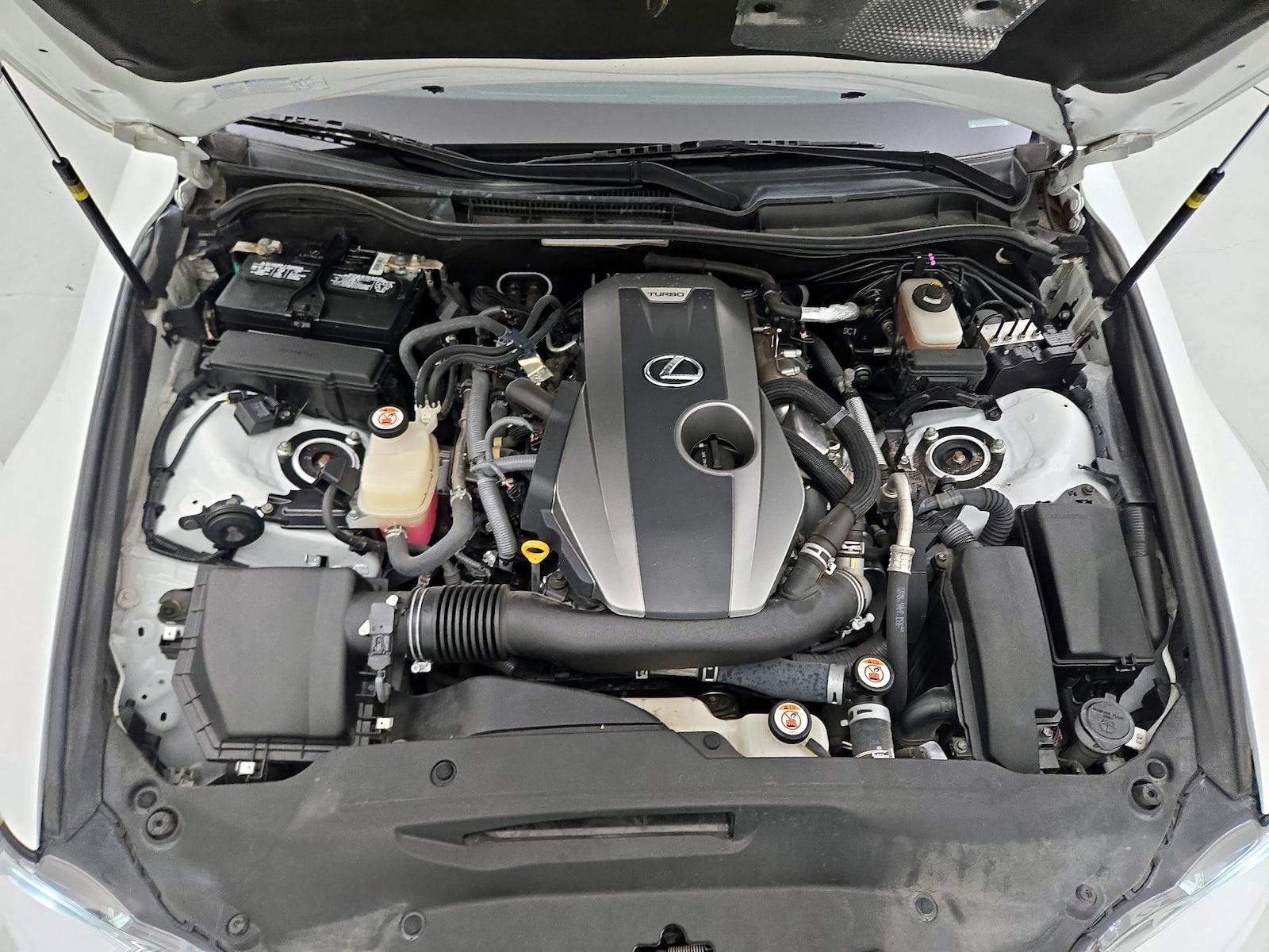 2020 Lexus IS 300 F SPORT - Photo 23