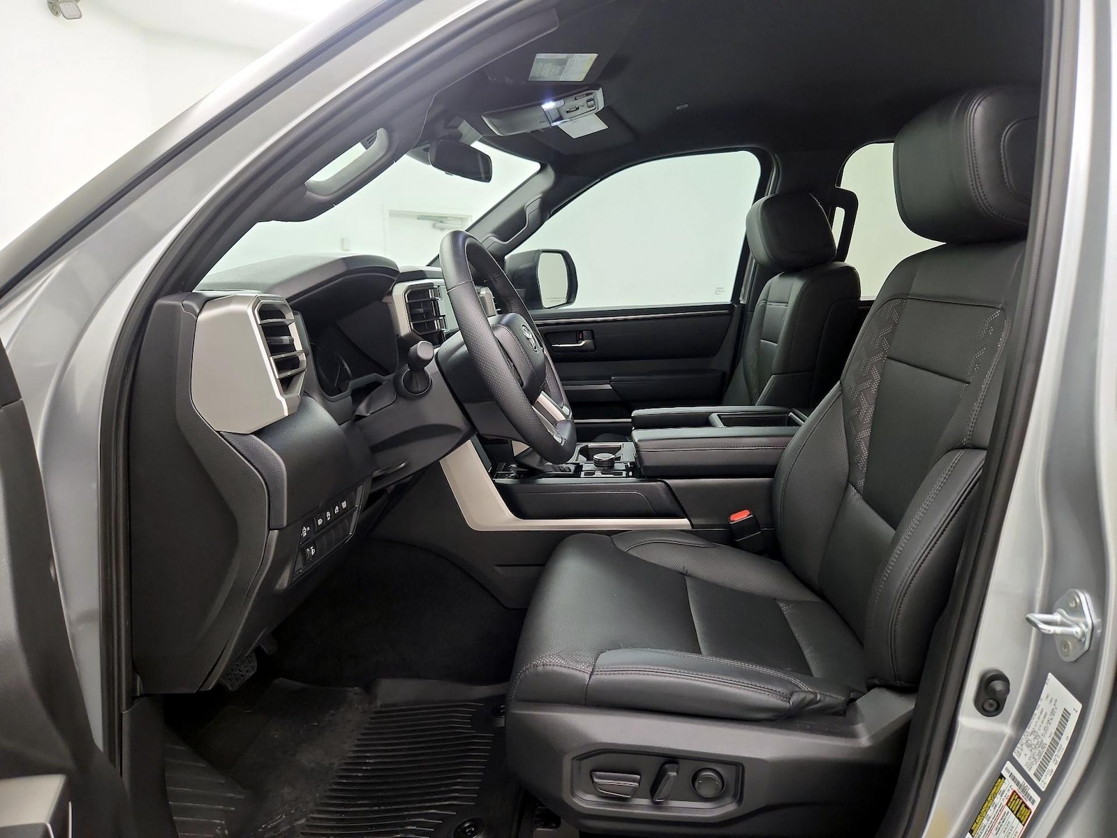 Power Seat(s) & Side Airbags