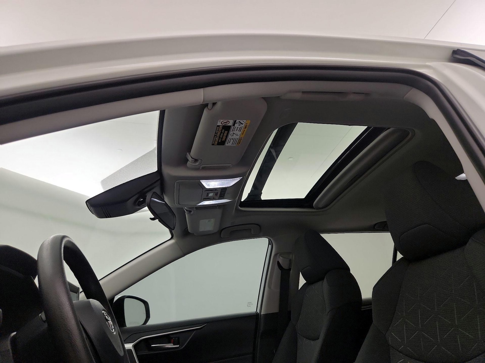 Sunroof(s) & Overhead Airbags