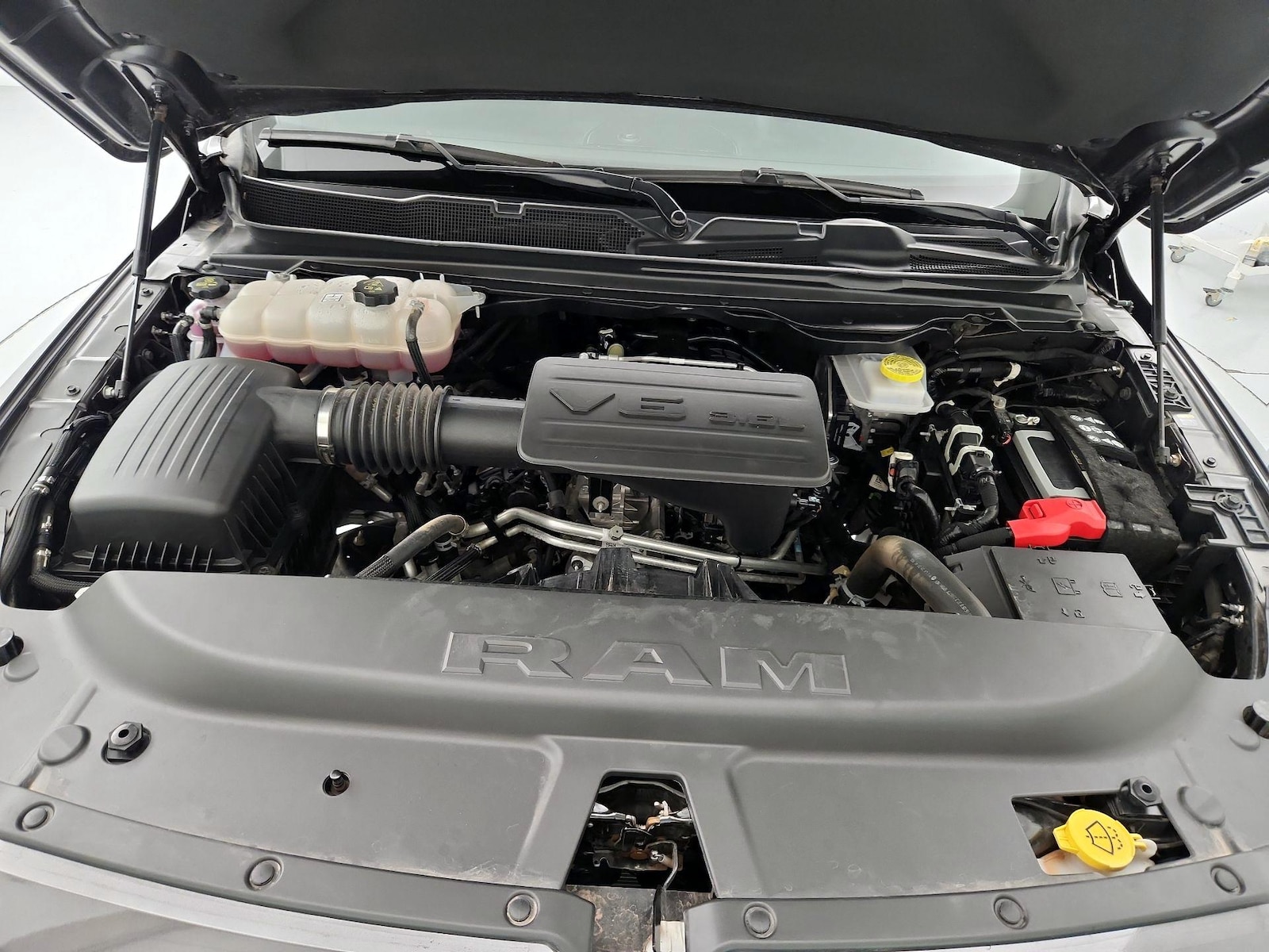 2025 RAM Ram 1500 Pickup Tradesman - Photo 22