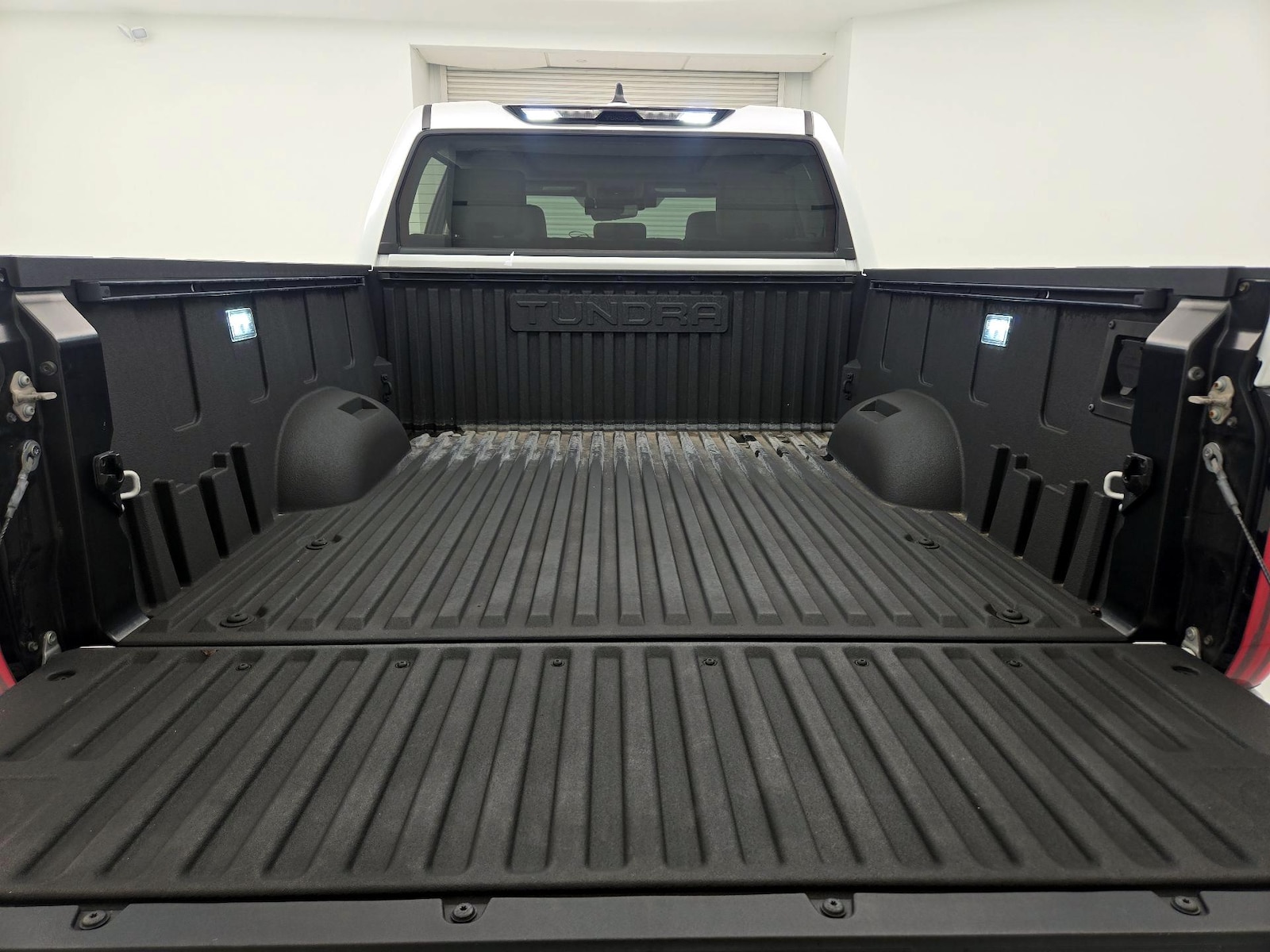 2024 Toyota Tundra Limited - Photo 21