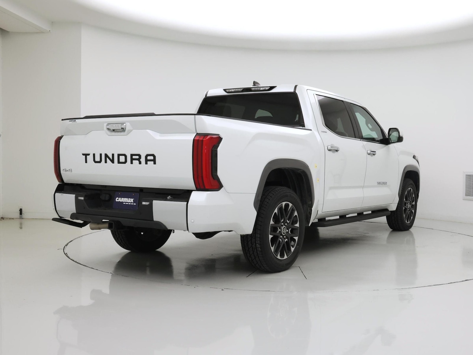 2024 Toyota Tundra Limited - Photo 9