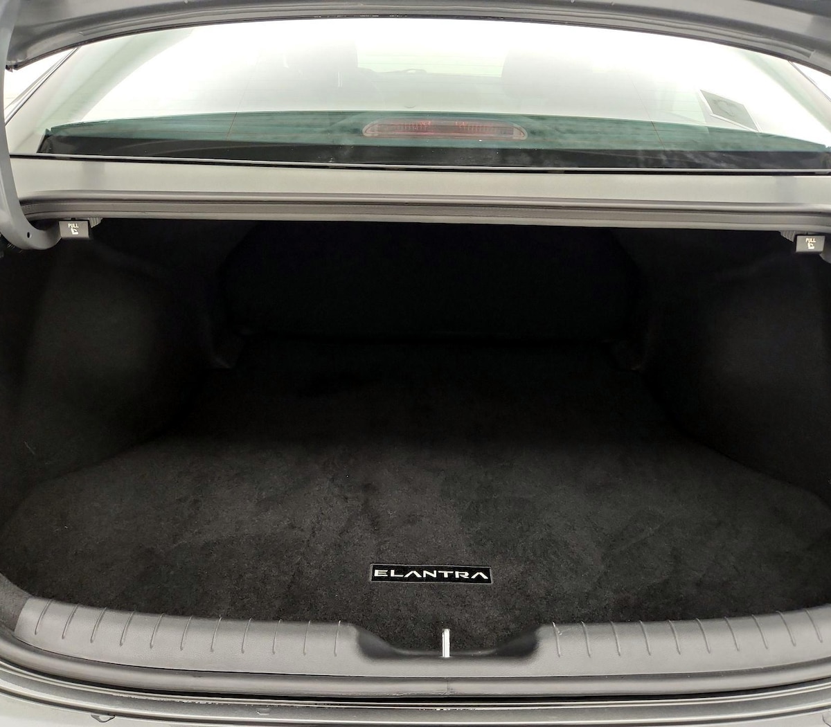 Trunk/Cargo (Seats Up)