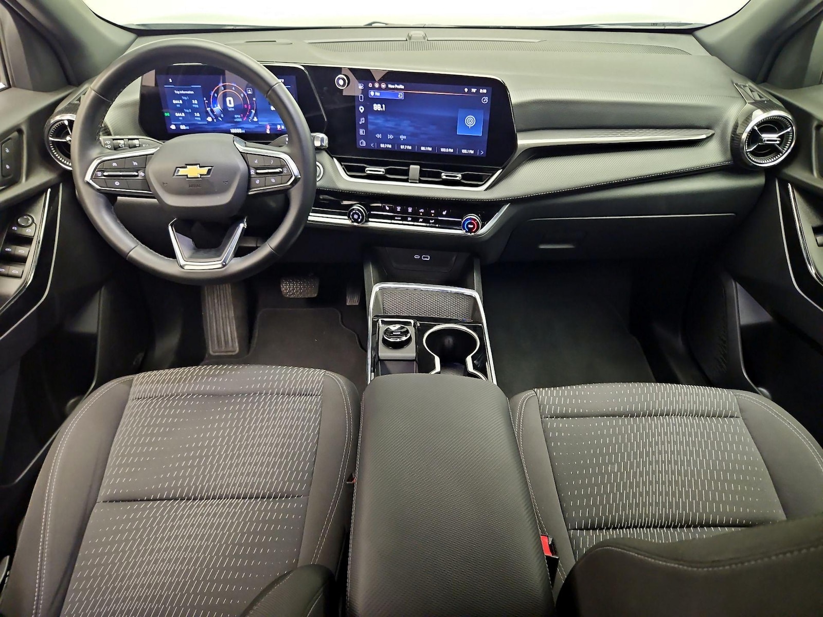 2026 Chevrolet Equinox LT - Photo 10