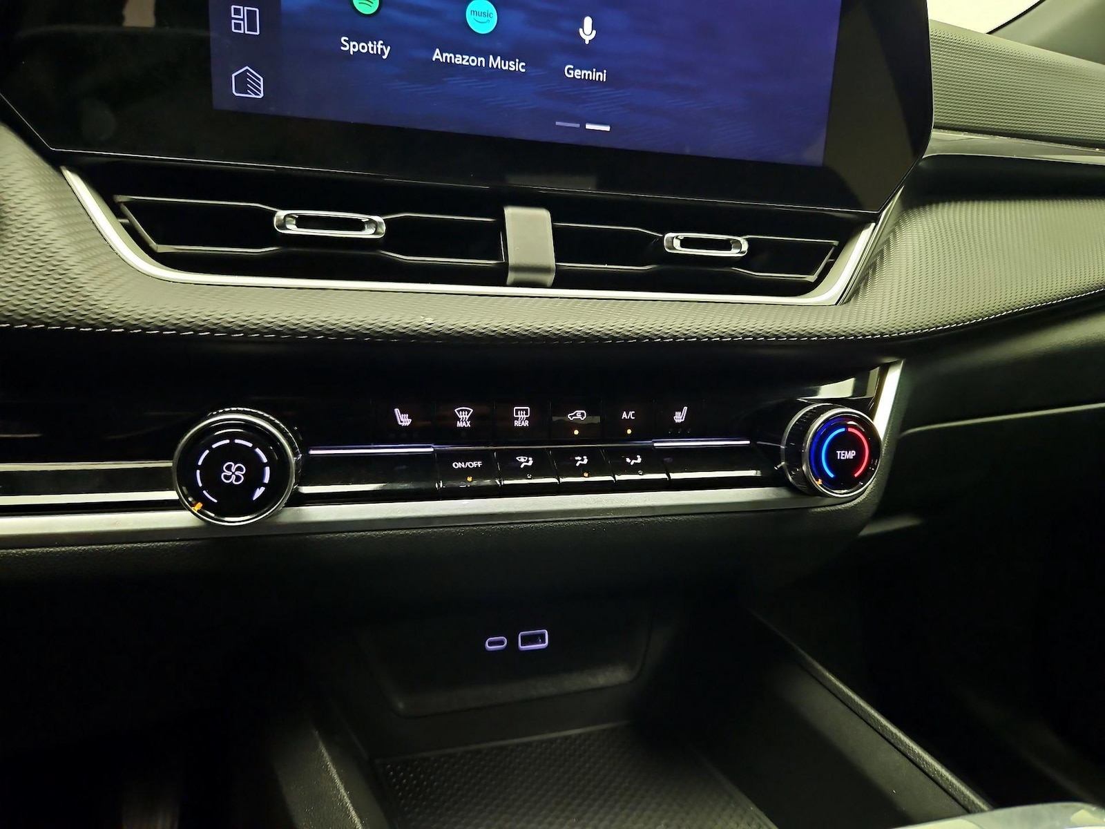 2026 Chevrolet Equinox LT - Photo 16