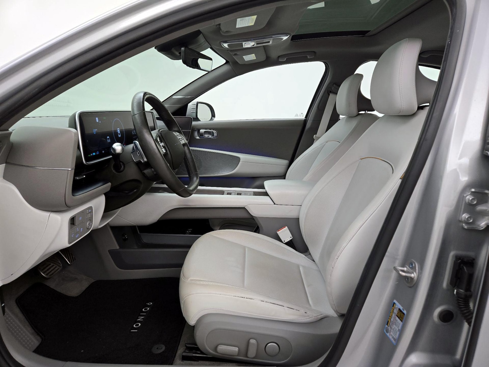 2023 Hyundai IONIQ 6 Limited - Photo 12