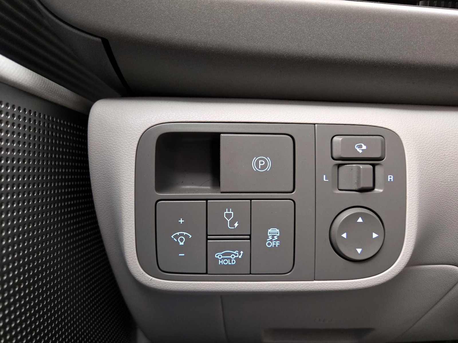 2023 Hyundai IONIQ 6 Limited - Photo 14