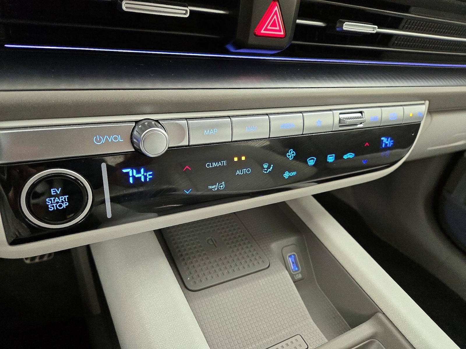 2023 Hyundai IONIQ 6 Limited - Photo 18