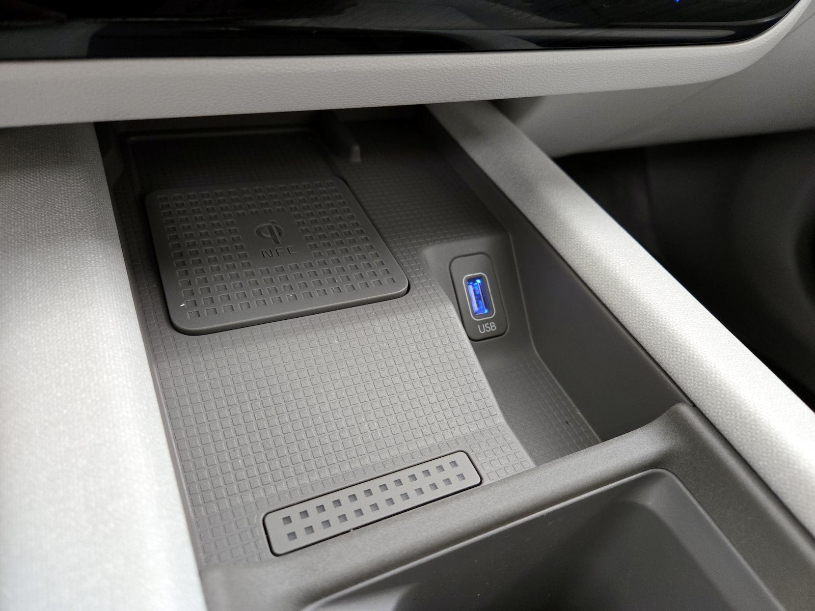 2023 Hyundai IONIQ 6 Limited - Photo 20