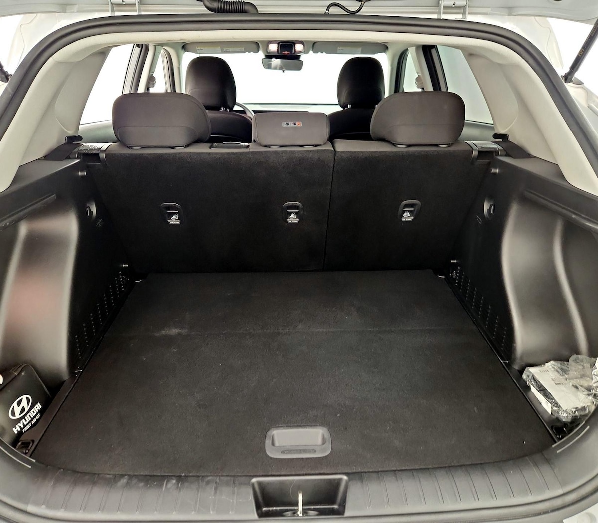 Trunk/Cargo (Seats Up)
