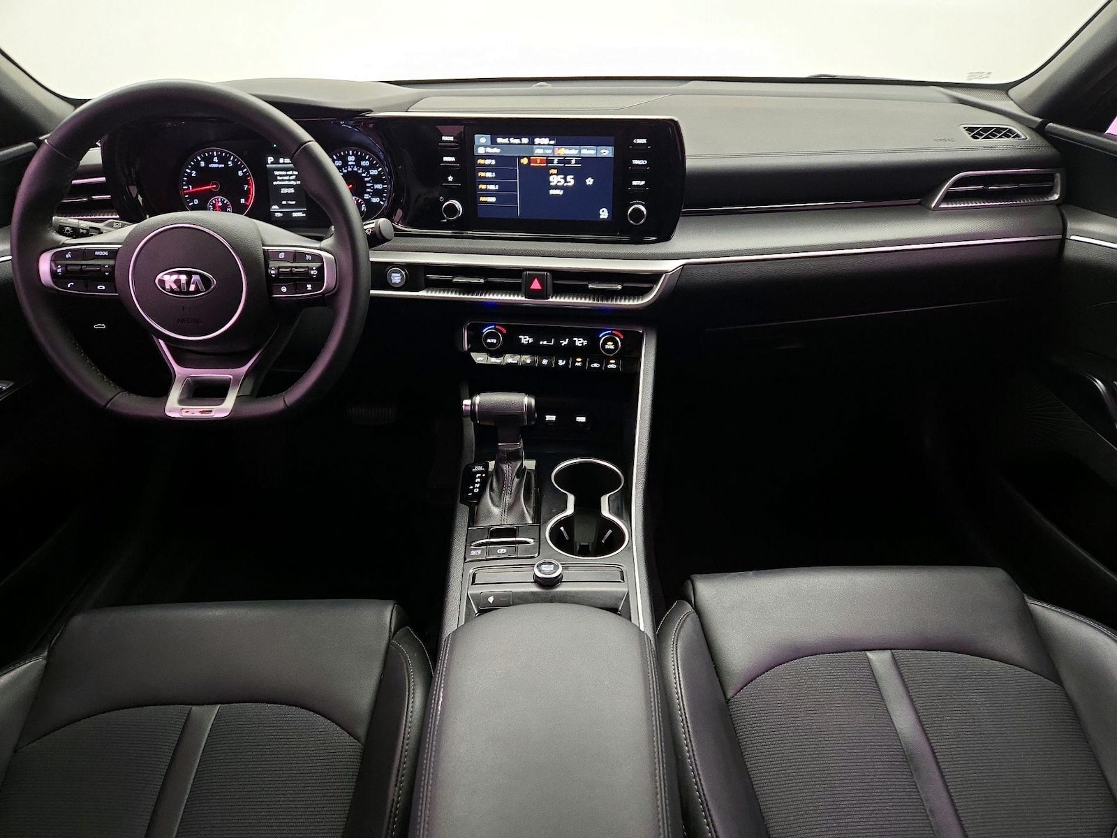 Apple CarPlay® & Android Auto™