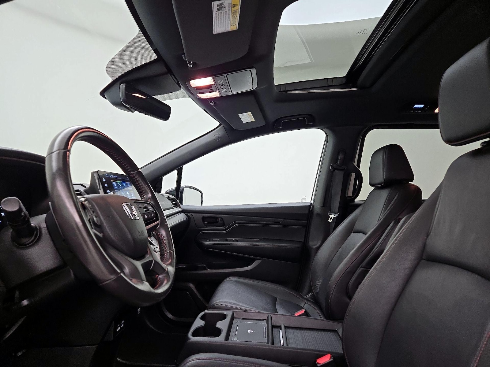 Sunroof(s) & Overhead Airbags