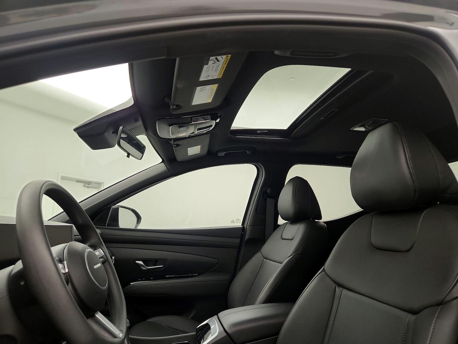 Sunroof(s) & Overhead Airbags