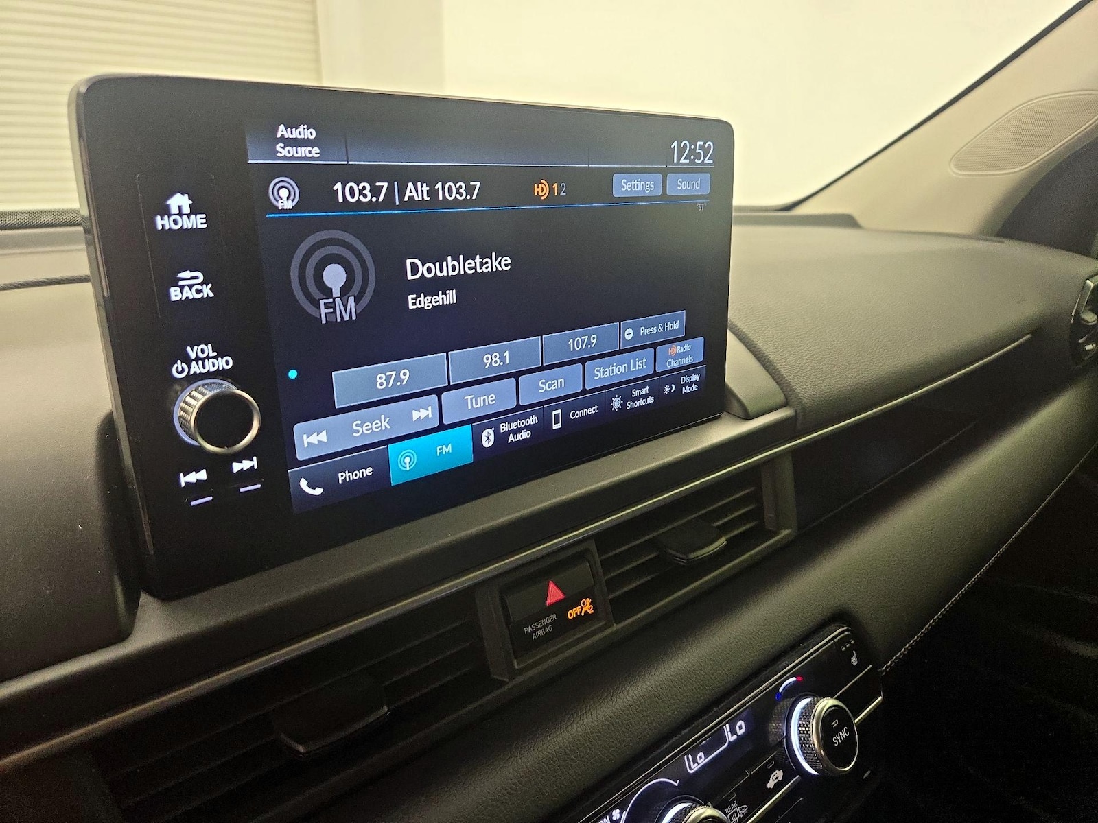 2023 Honda Pilot EX-L - Photo 16