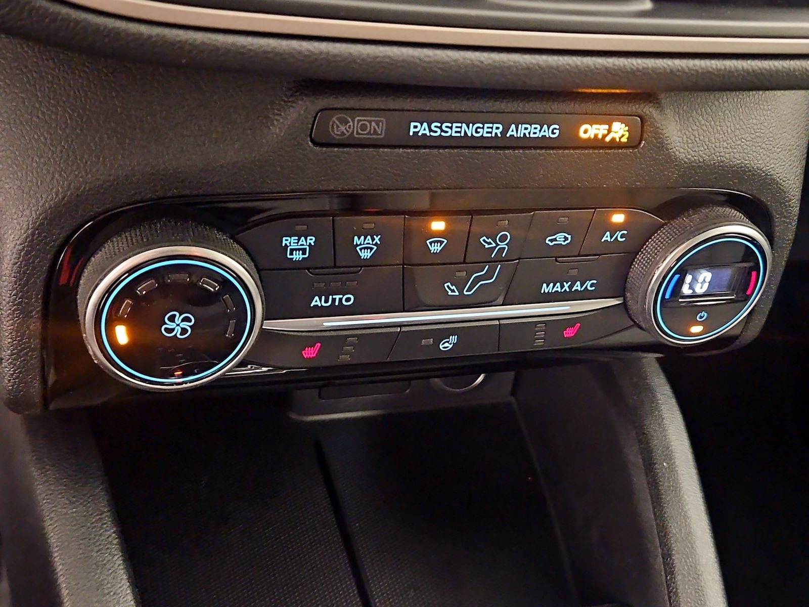 2021 Ford Escape SE - Photo 17