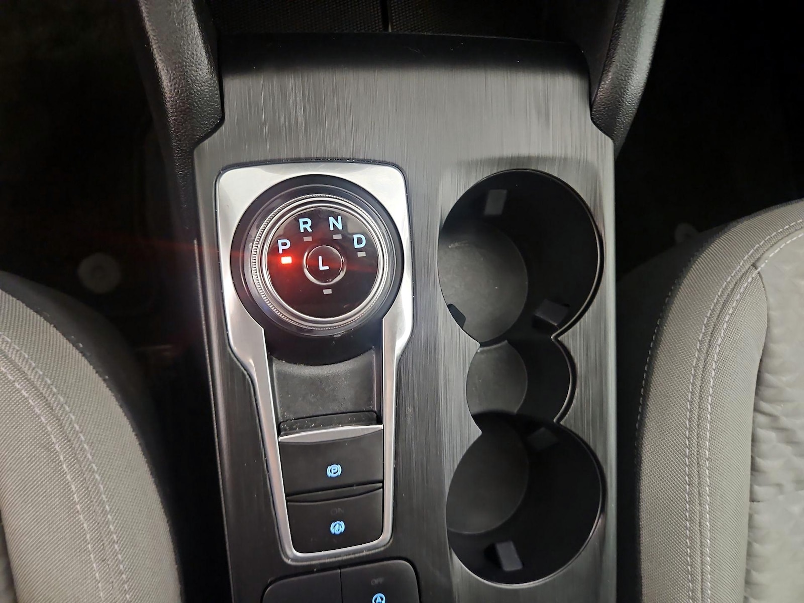 2021 Ford Escape SE - Photo 18