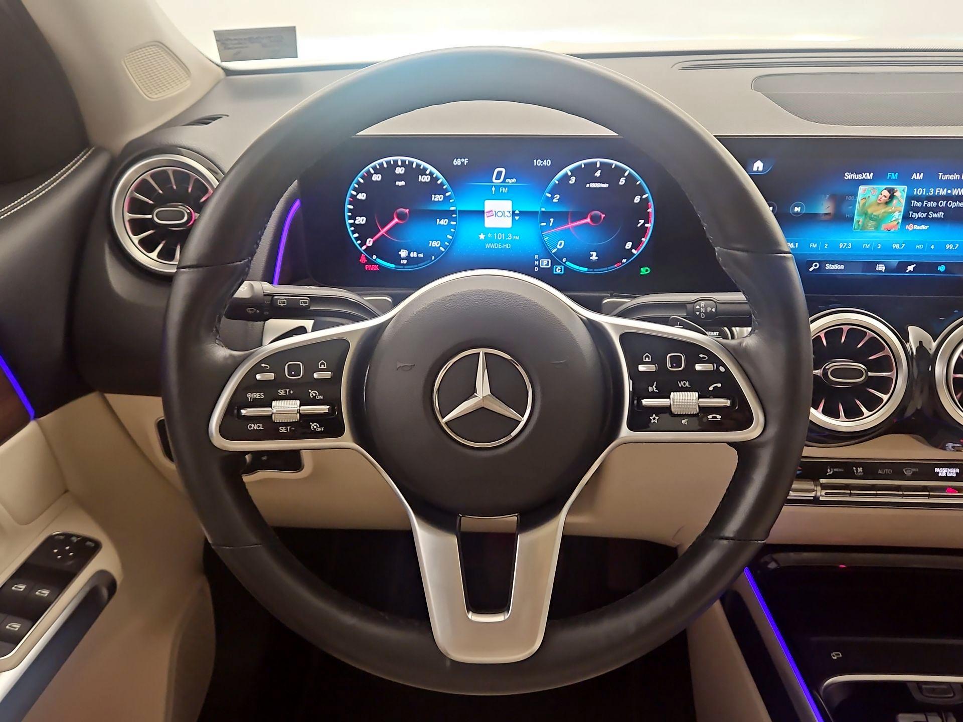 Thumbnail: 2022 Mercedes-Benz GLB - 10