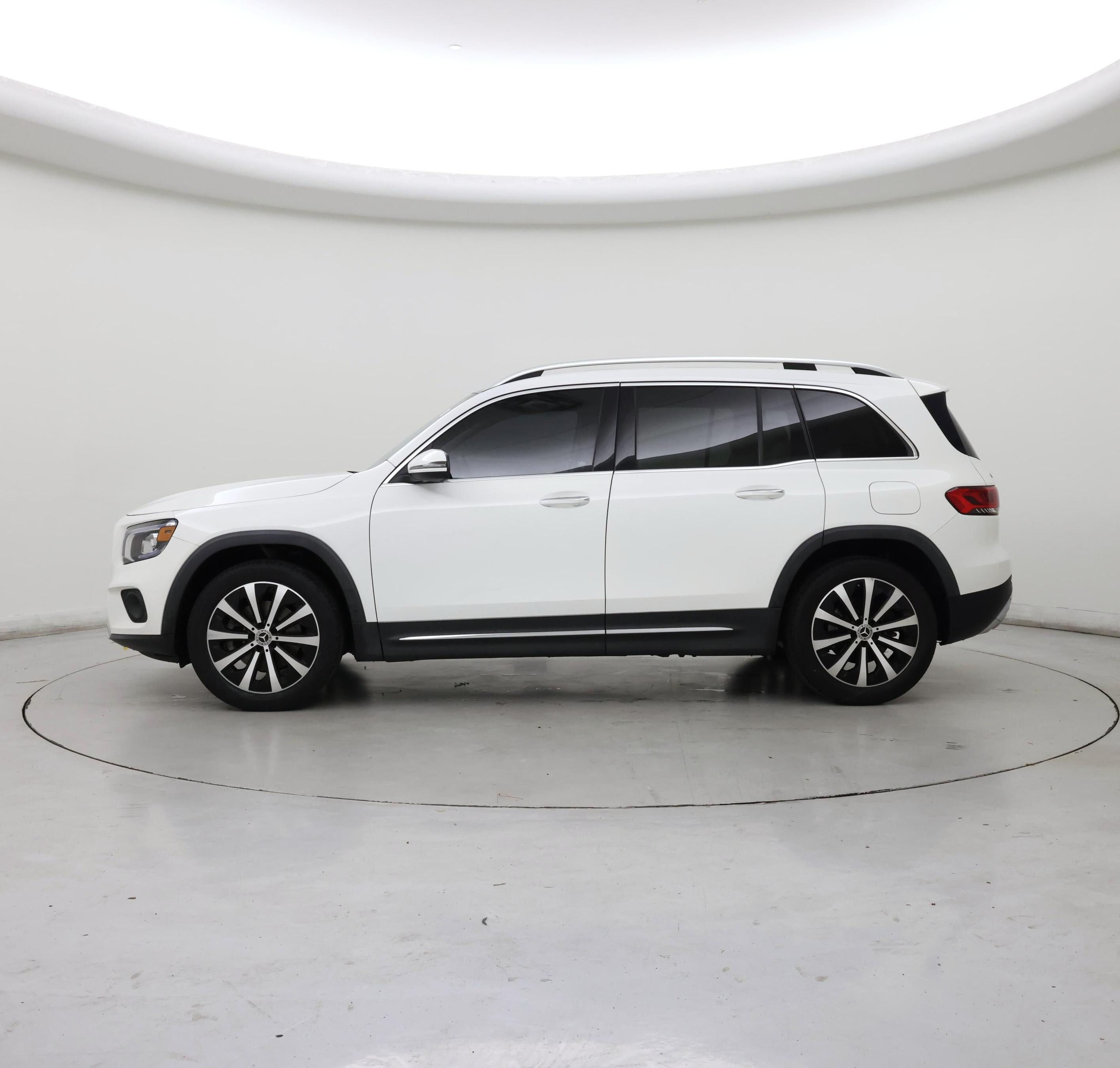 Thumbnail: 2022 Mercedes-Benz GLB - 3