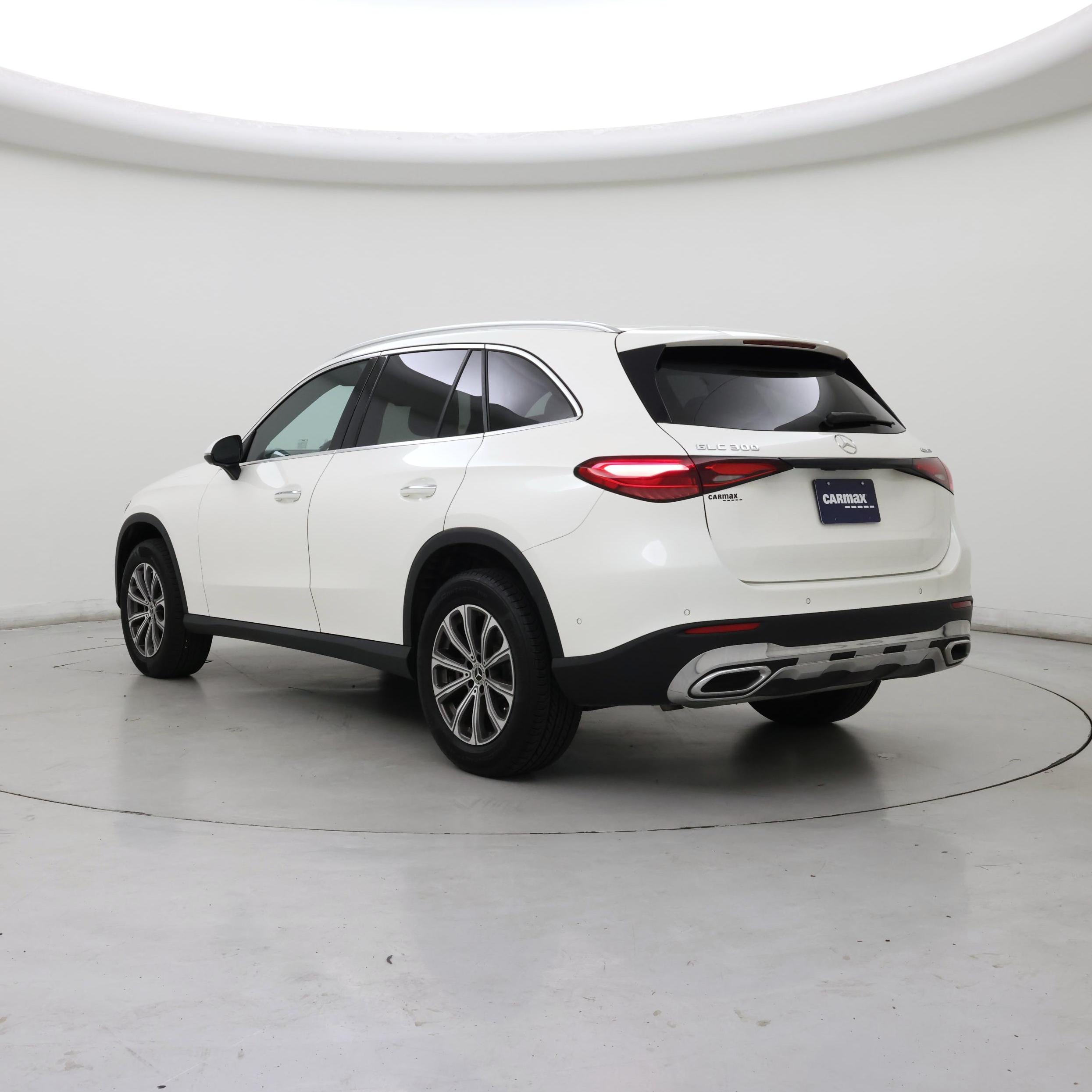 Thumbnail: 2023 Mercedes-Benz GLC - 2