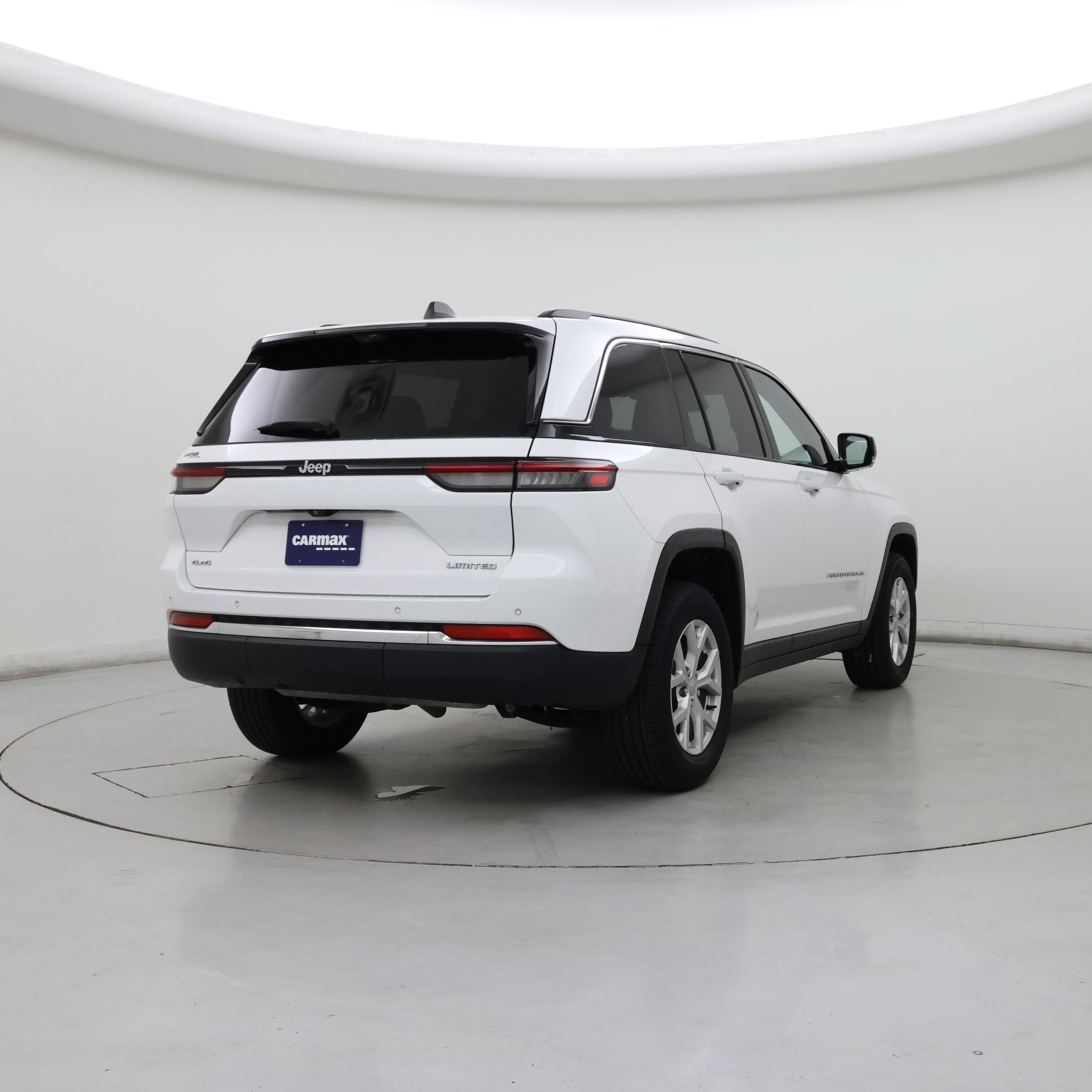 Thumbnail: 2023 Jeep Grand Cherokee - 8