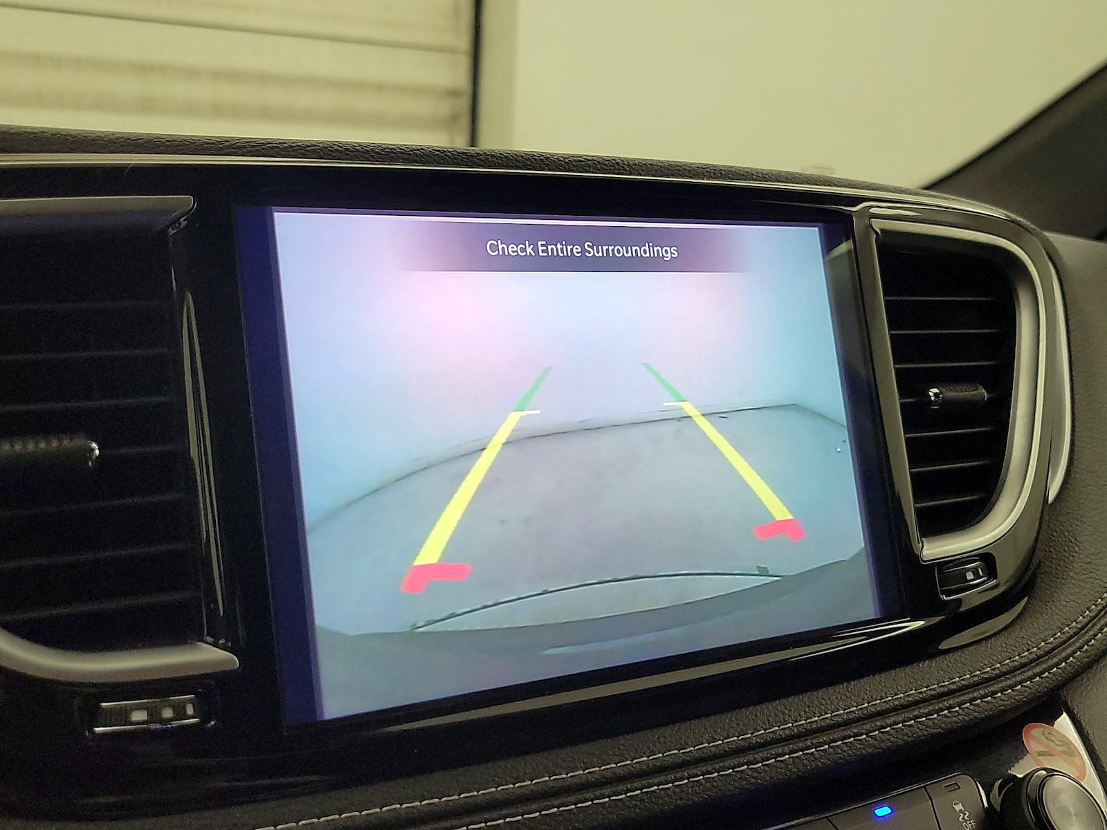 2025 Chrysler Pacifica Limited - Photo 16