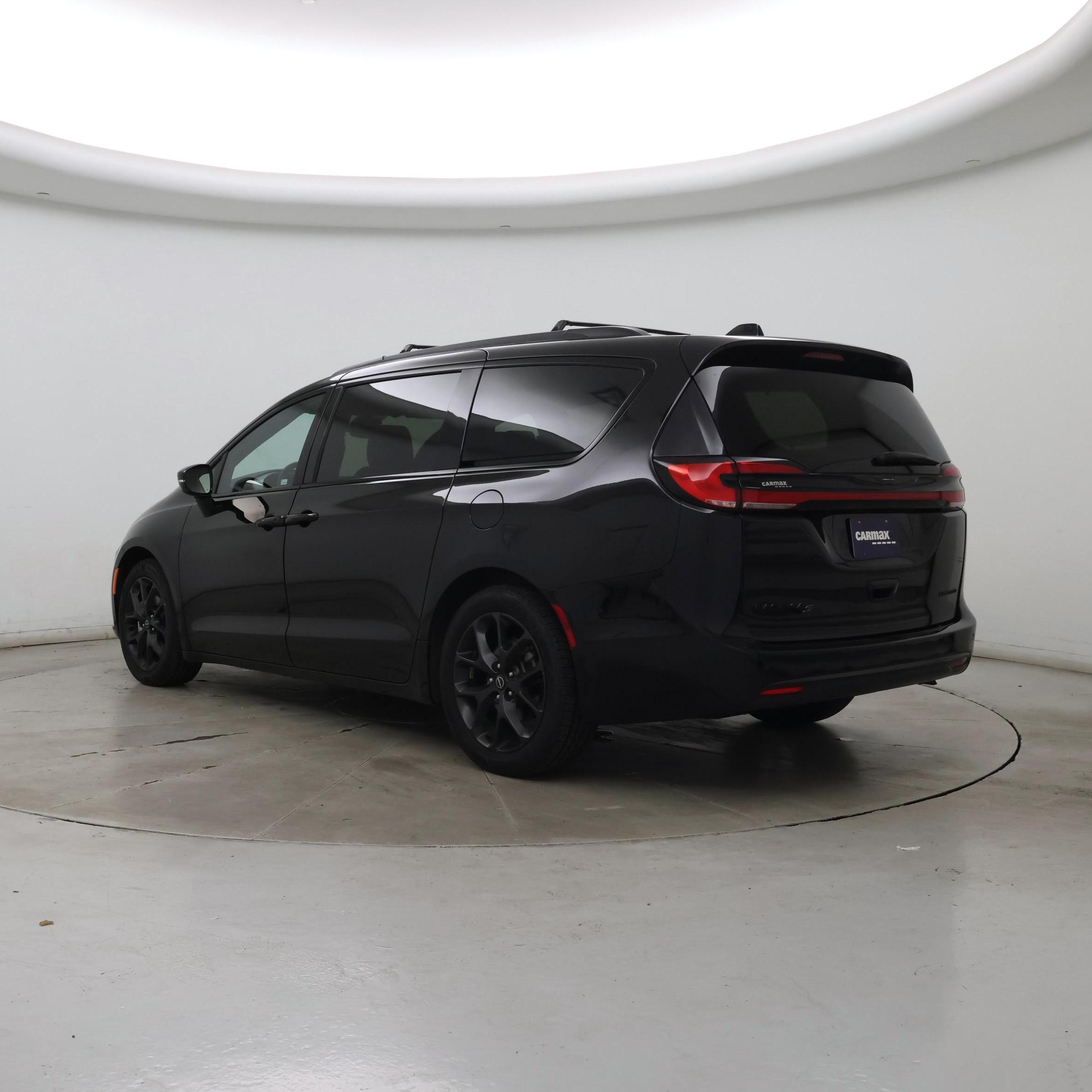 Thumbnail: 2025 Chrysler Pacifica - 2