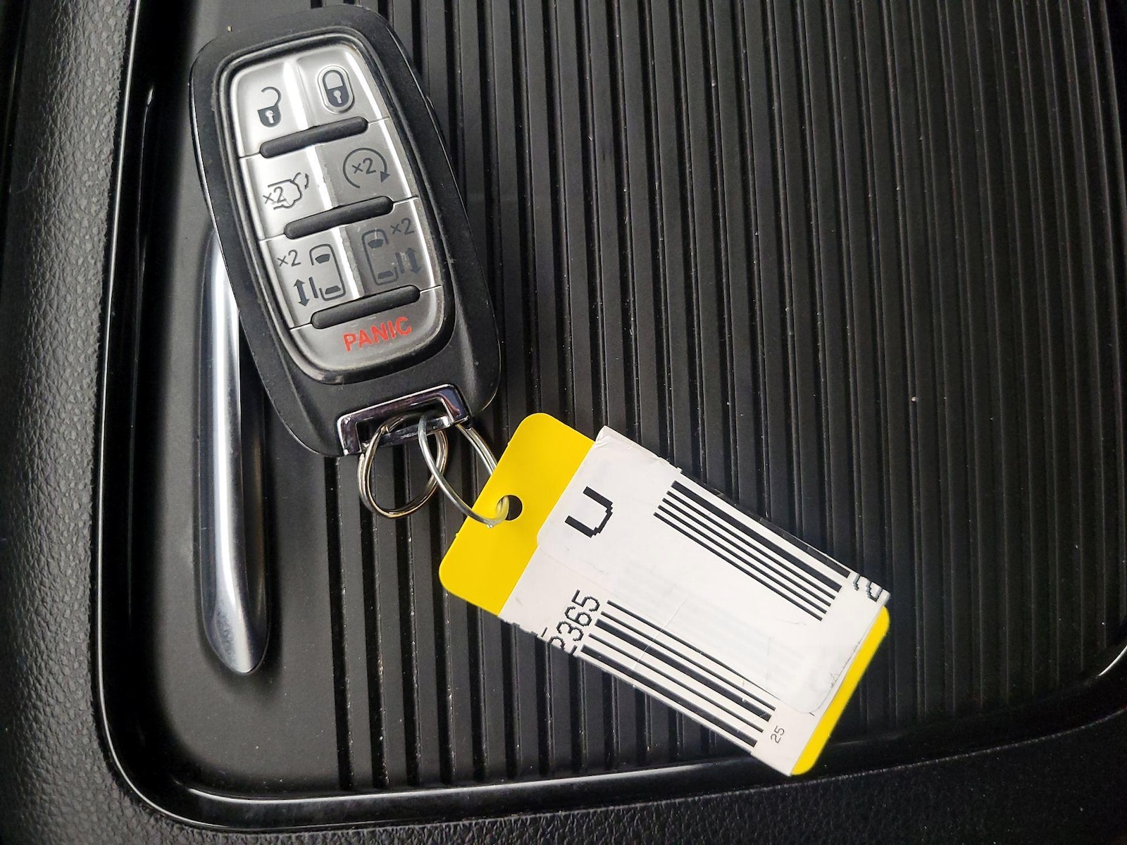 2025 Chrysler Pacifica Limited - Photo 26