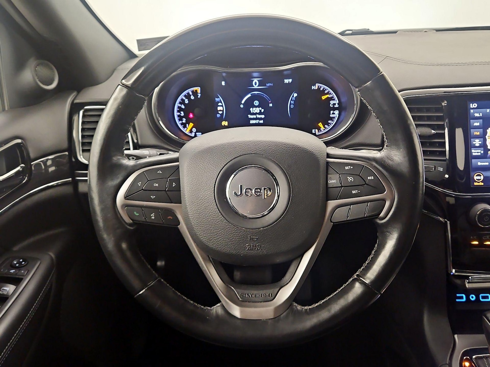 2020 Jeep Grand Cherokee Overland - Photo 11
