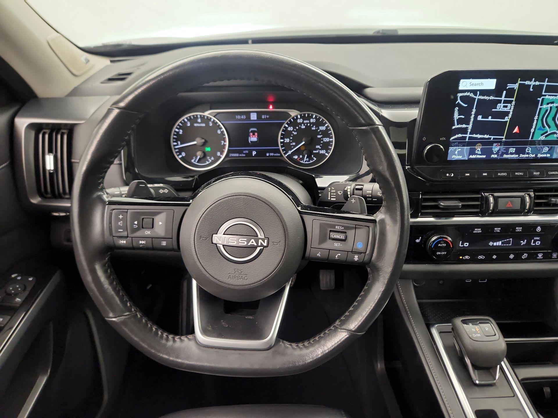 Thumbnail: 2023 Nissan Pathfinder - 10