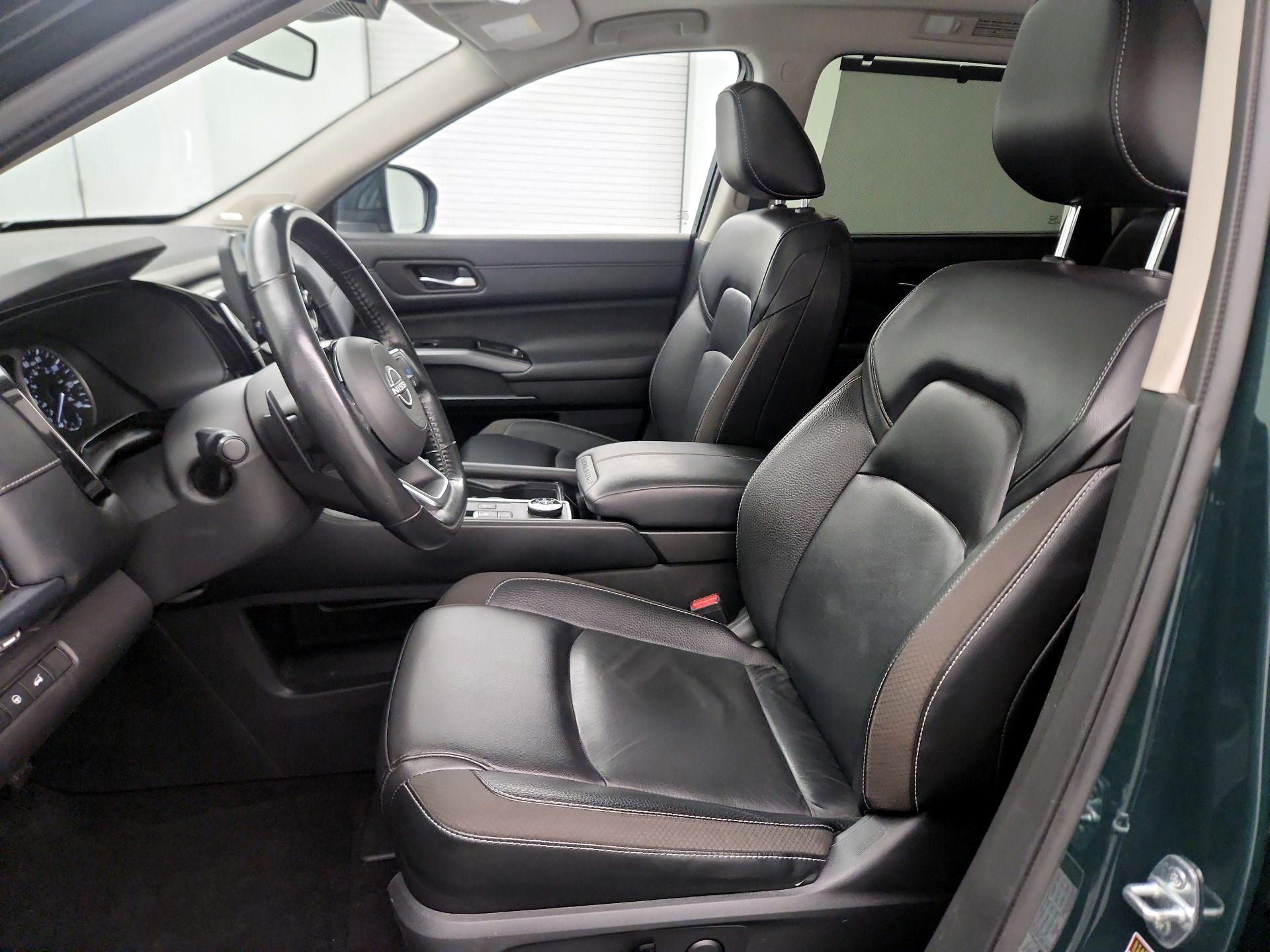 Thumbnail: 2023 Nissan Pathfinder - 11