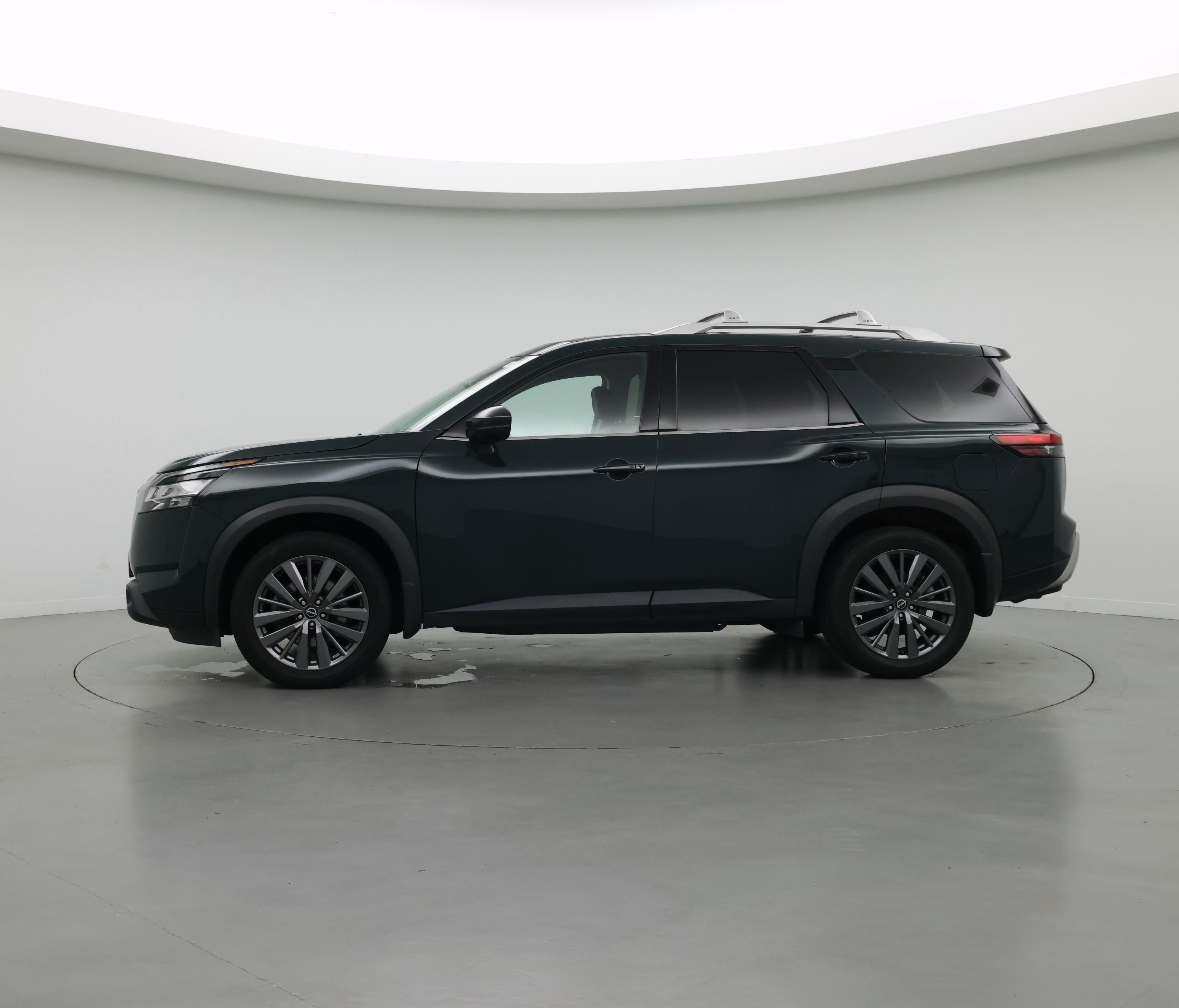 Thumbnail: 2023 Nissan Pathfinder - 3