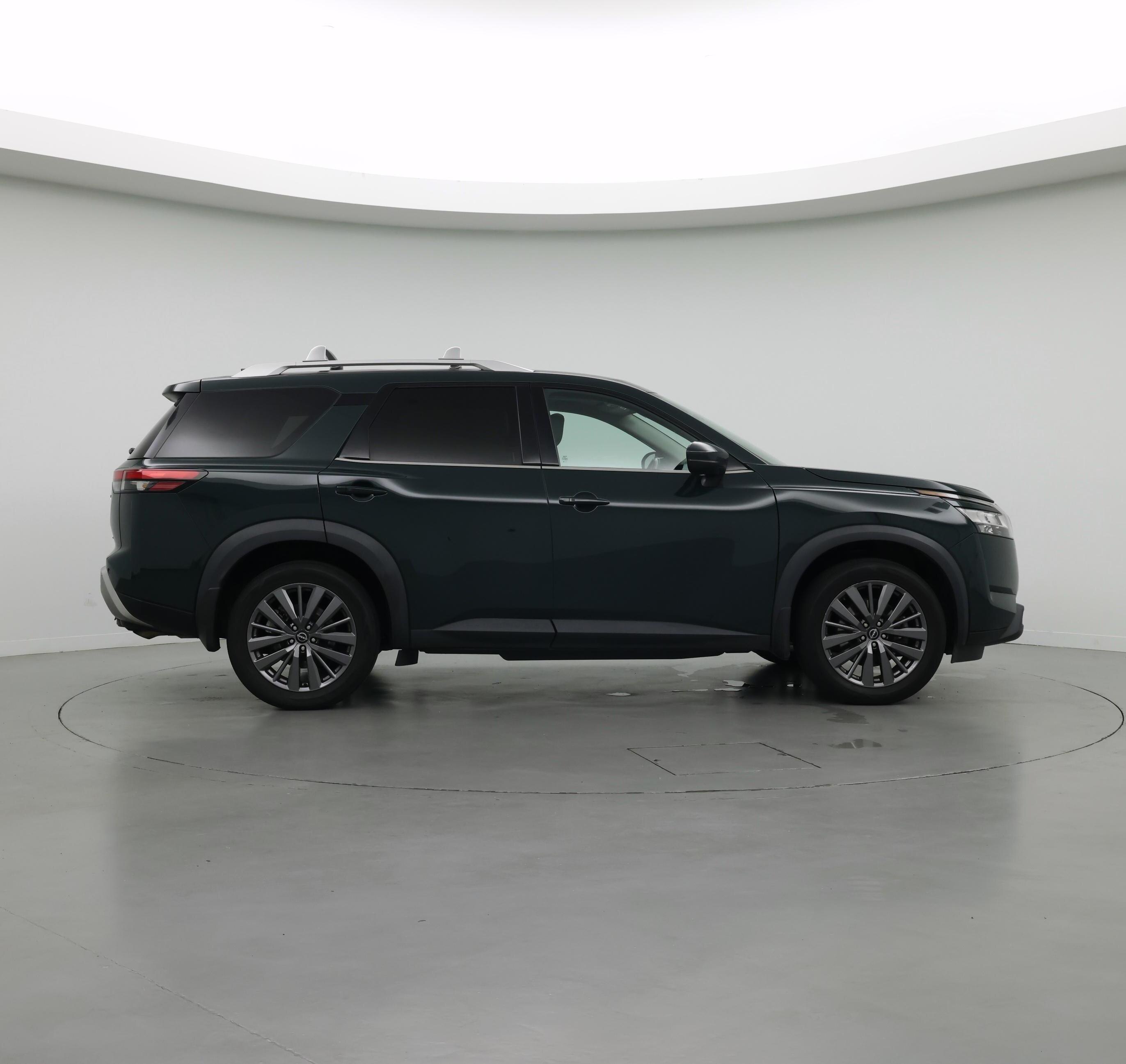 Thumbnail: 2023 Nissan Pathfinder - 7