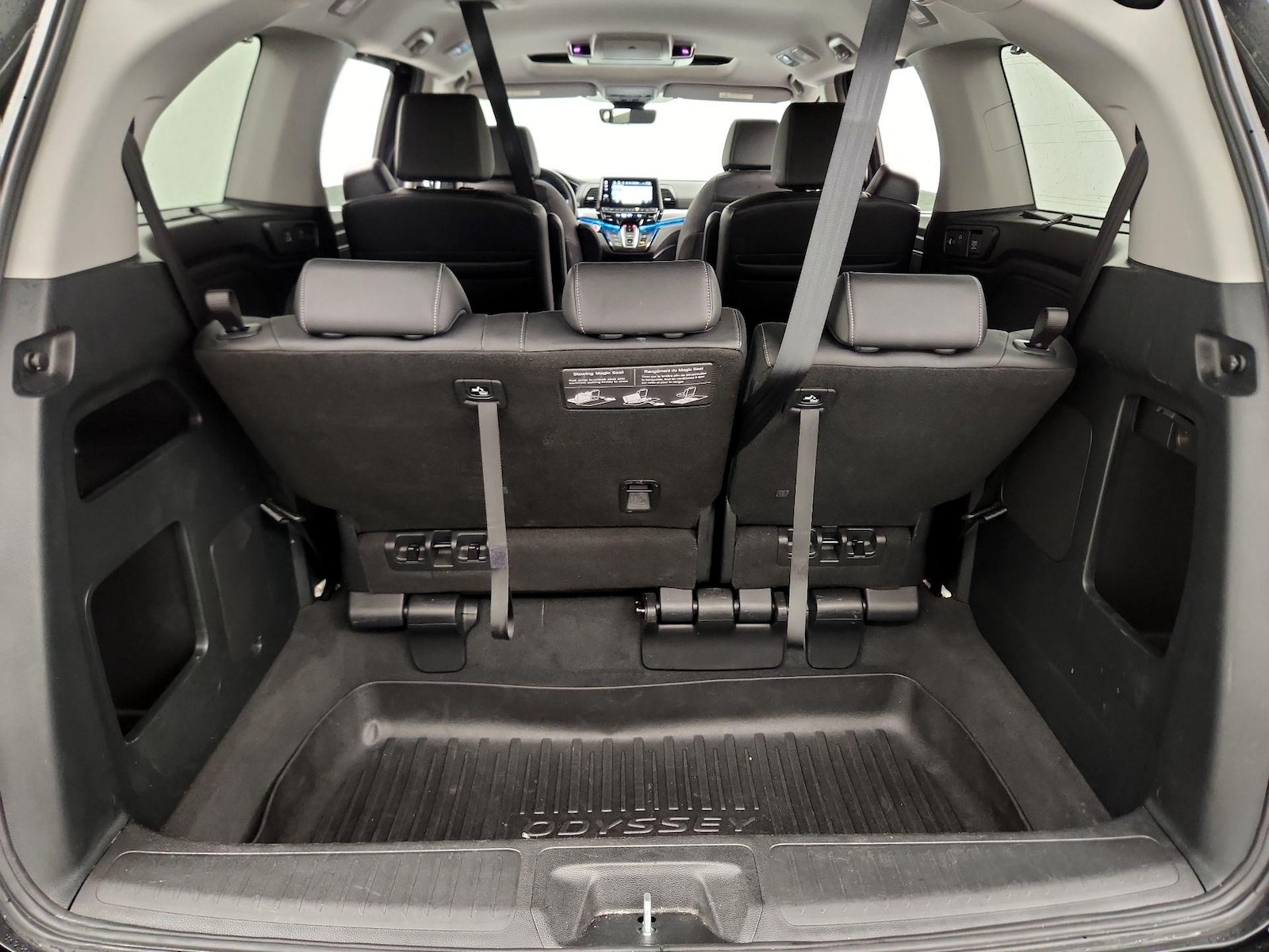 2023 Honda Odyssey Touring - Photo 24