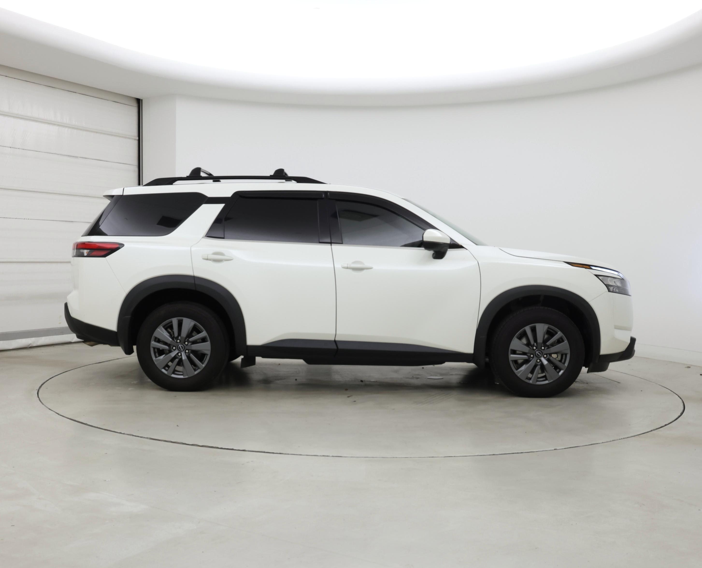 Thumbnail: 2024 Nissan Pathfinder - 7