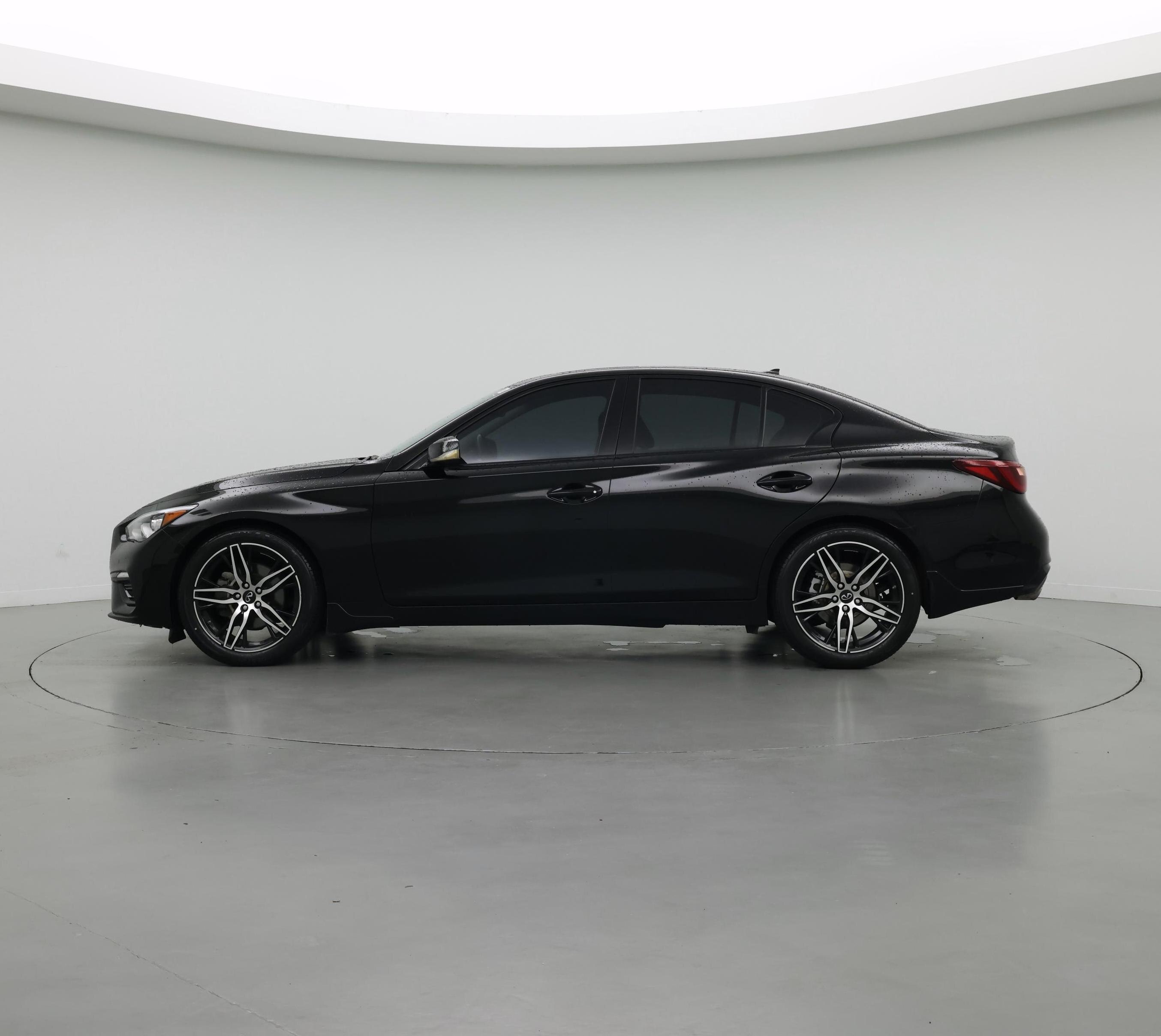 Thumbnail: 2024 INFINITI Q50 - 3