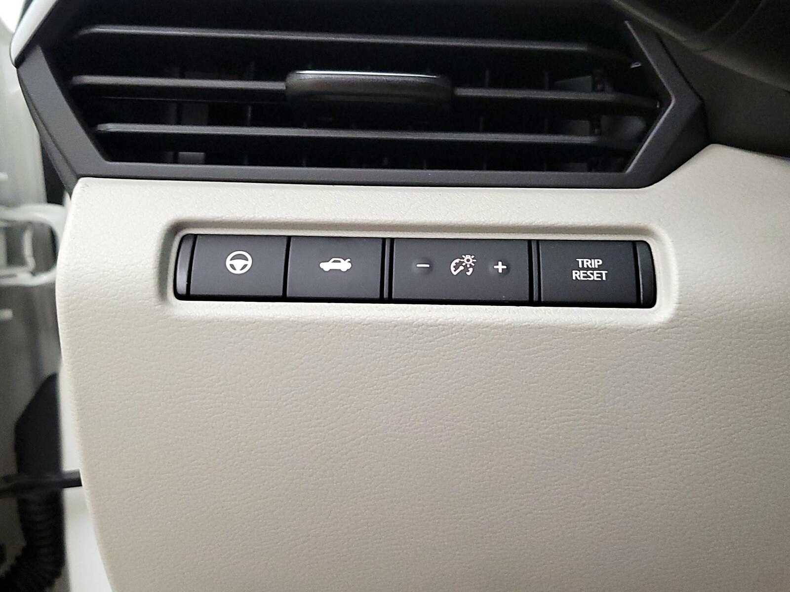 2023 Nissan Altima SV - Photo 14