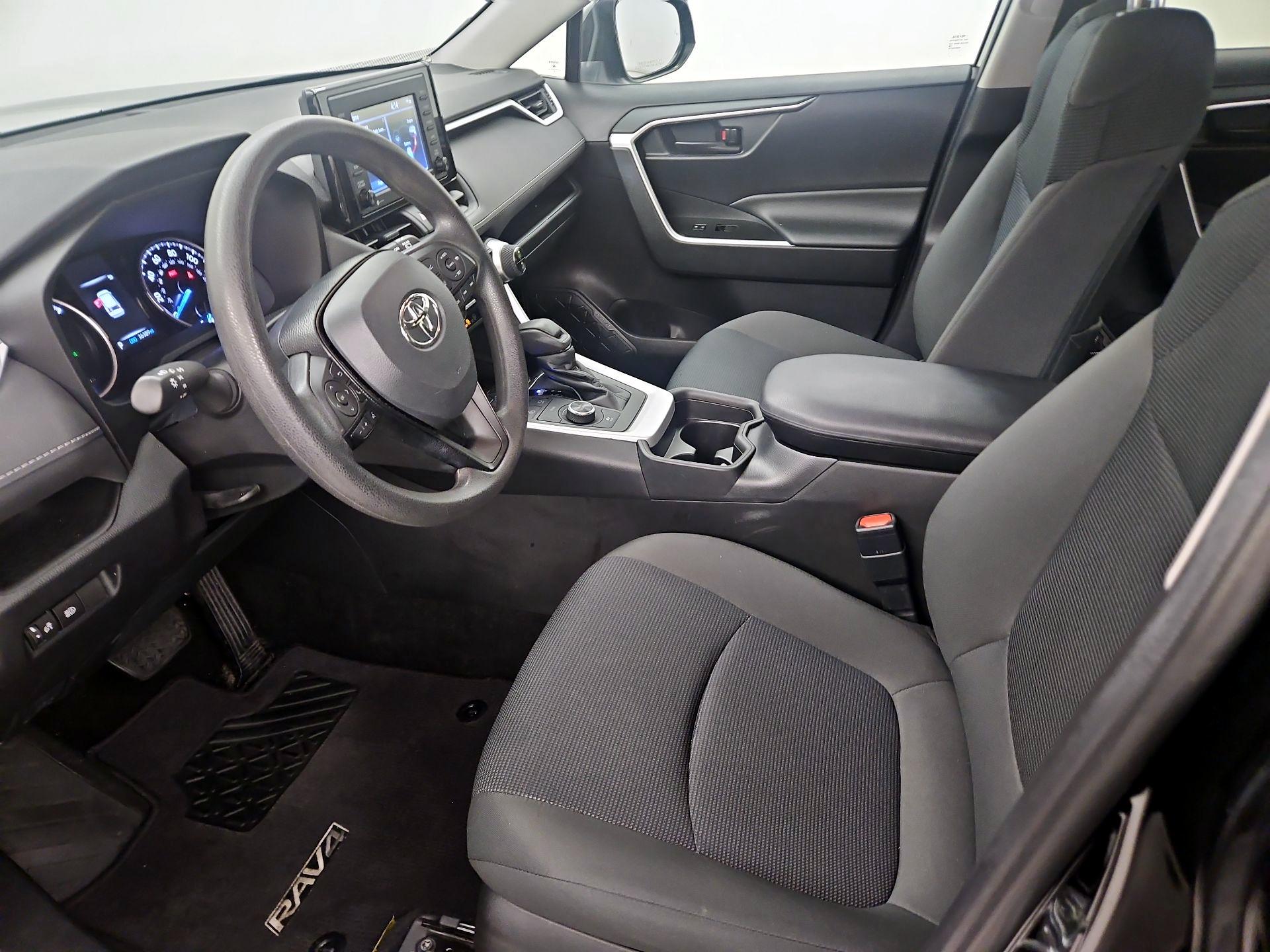 Thumbnail: 2021 Toyota RAV4 - 11