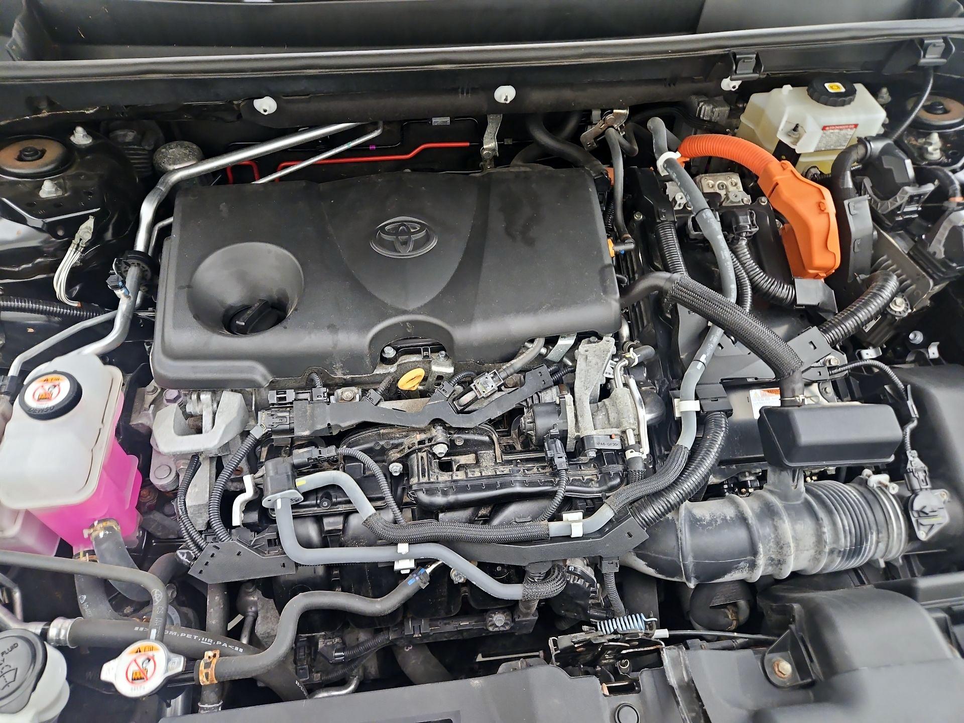 Thumbnail: 2021 Toyota RAV4 - 20