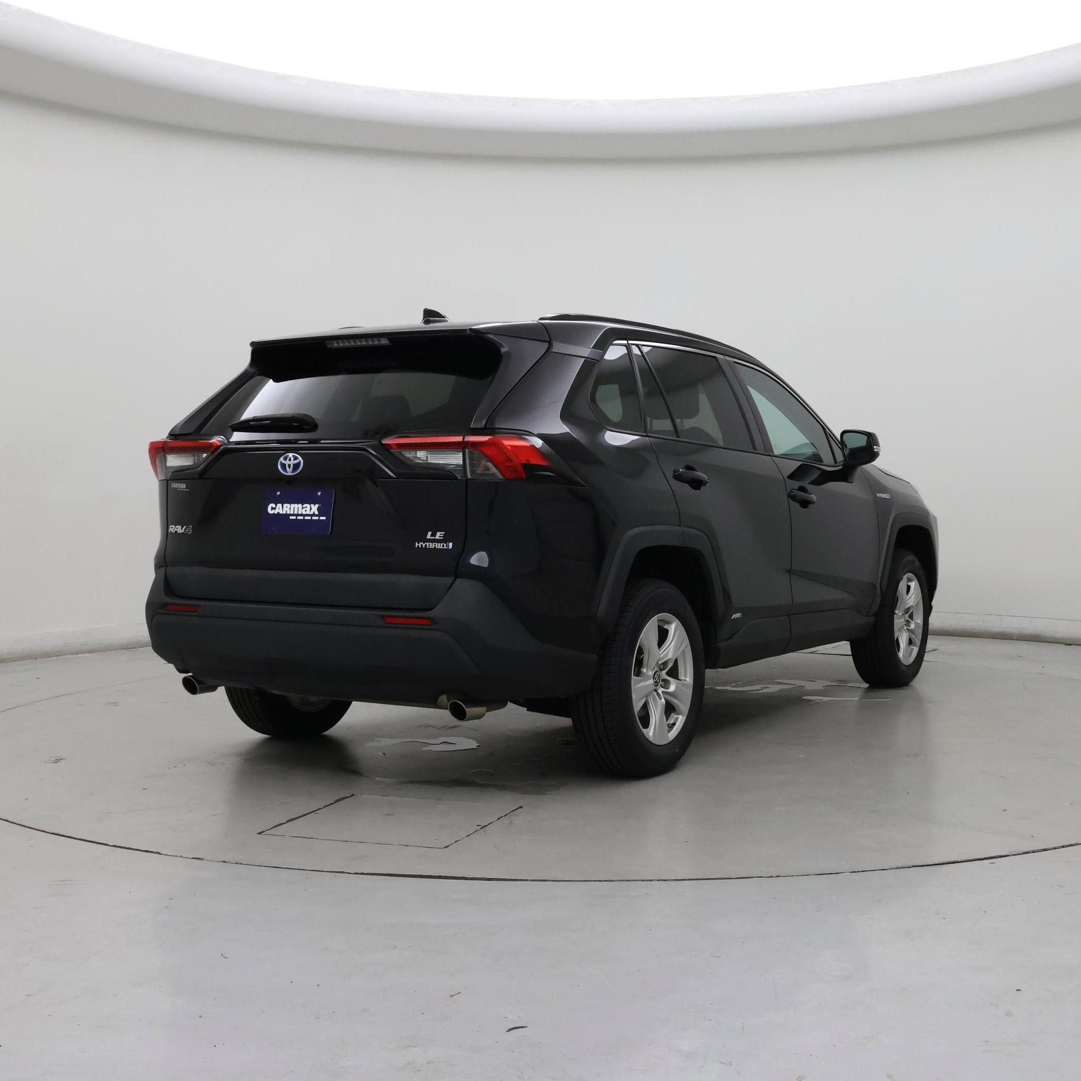 Thumbnail: 2021 Toyota RAV4 - 8