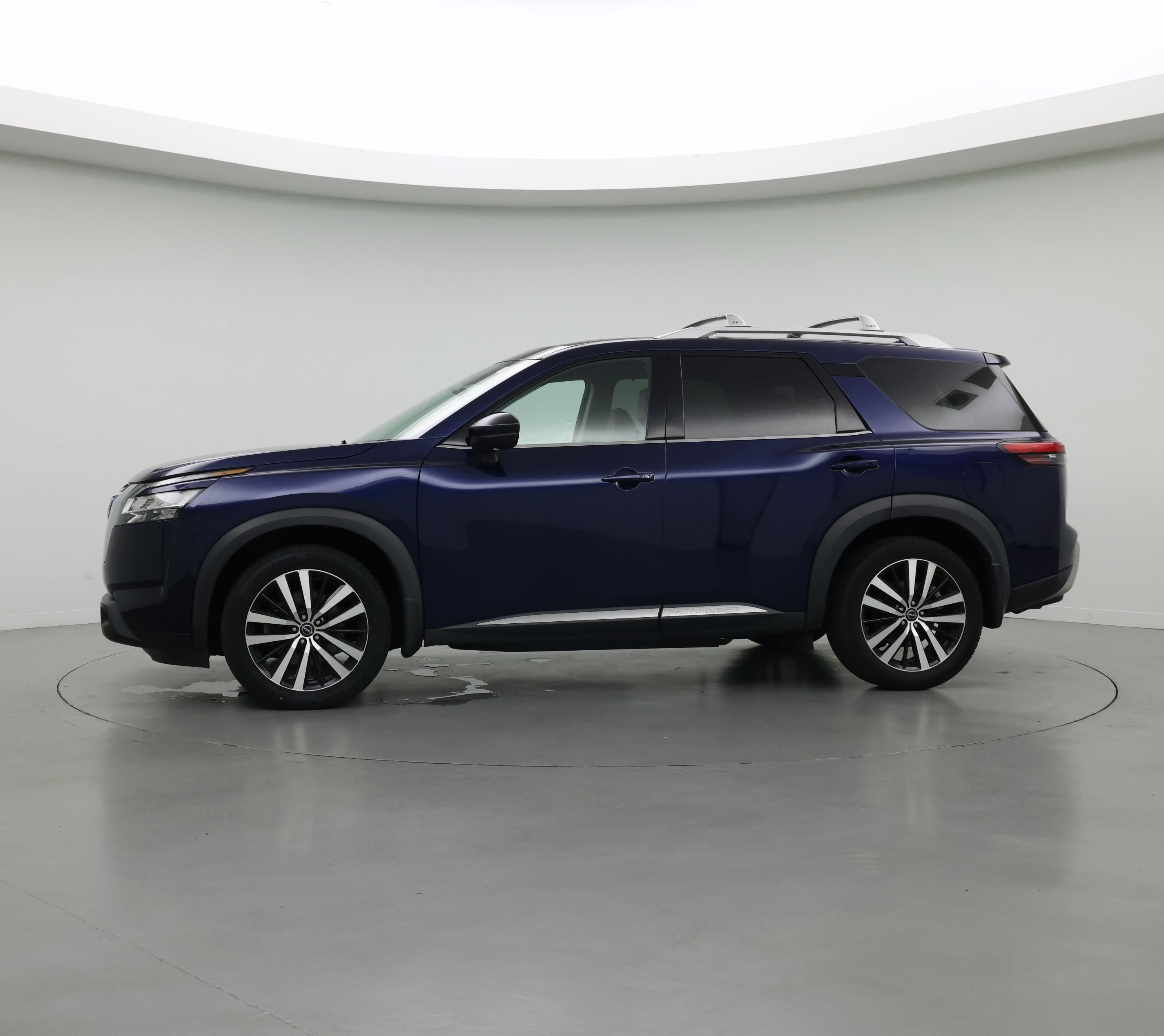 Thumbnail: 2023 Nissan Pathfinder - 3