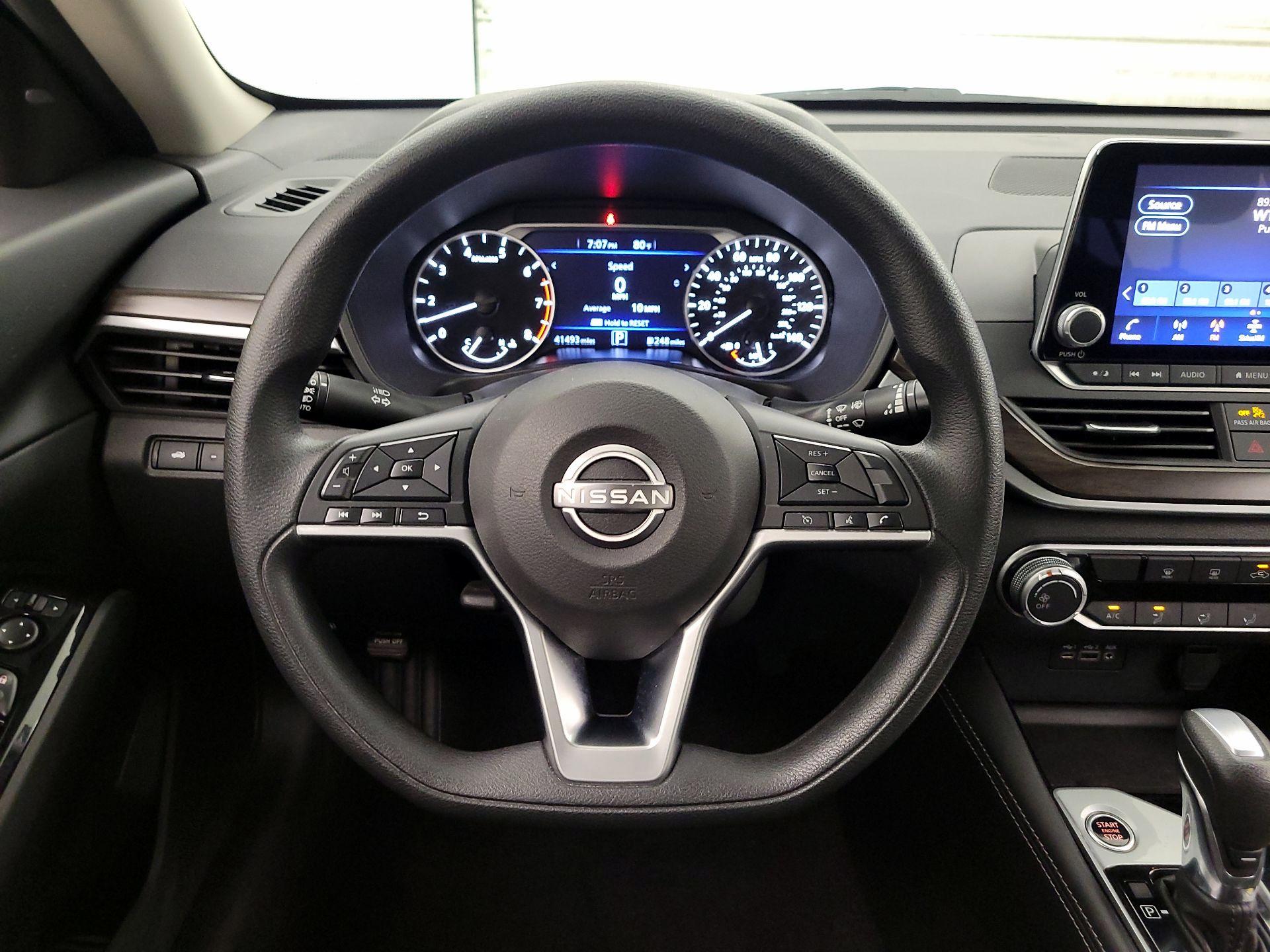 Thumbnail: 2023 Nissan Altima - 10
