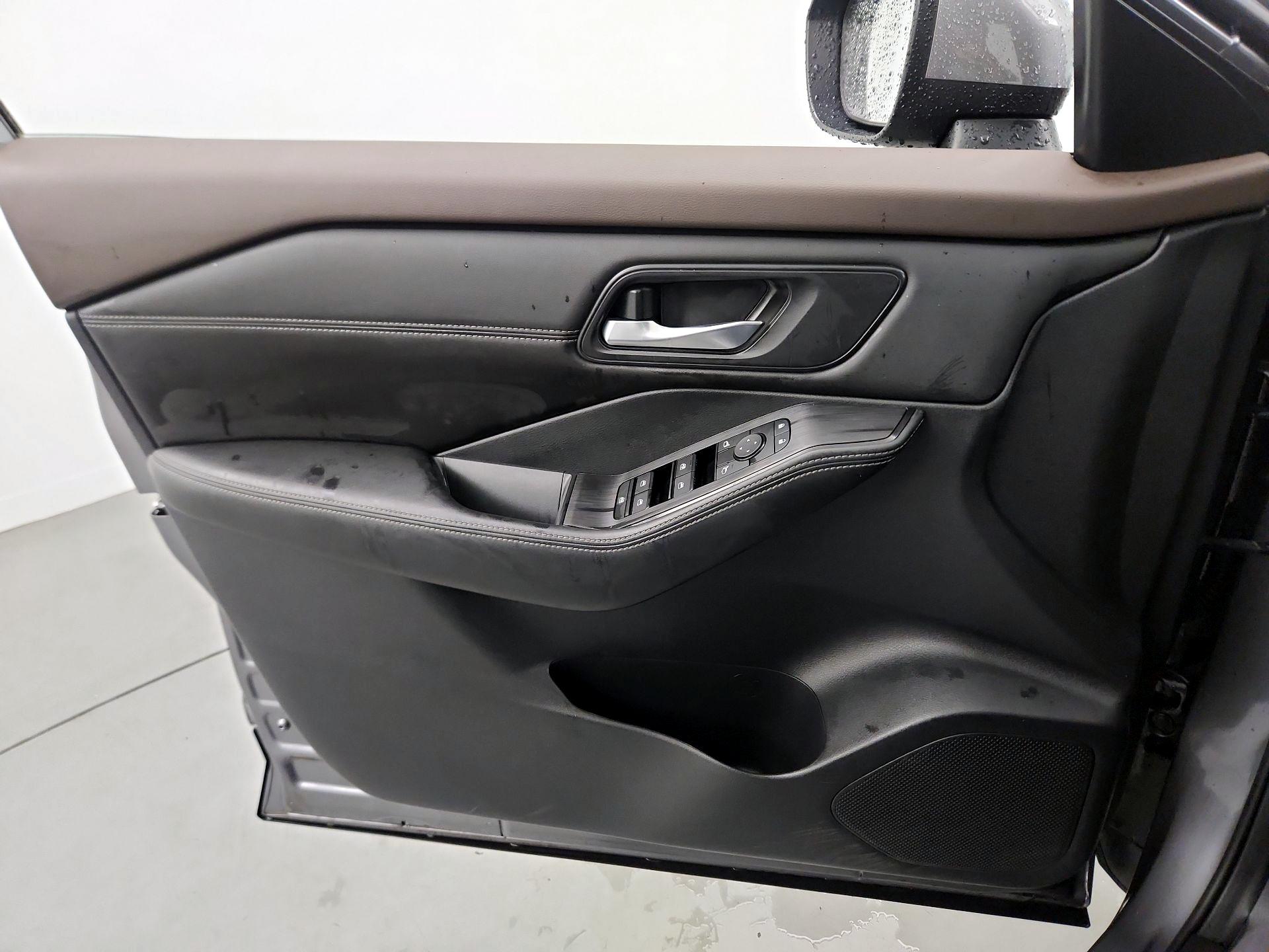 Thumbnail: 2023 Nissan Rogue - 12