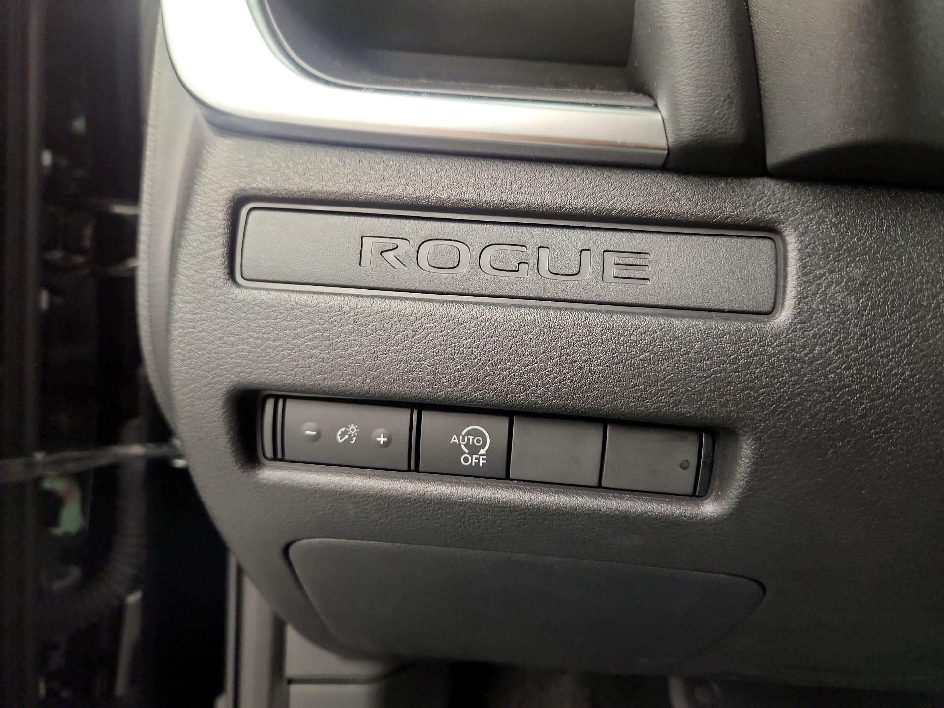 Thumbnail: 2023 Nissan Rogue - 13