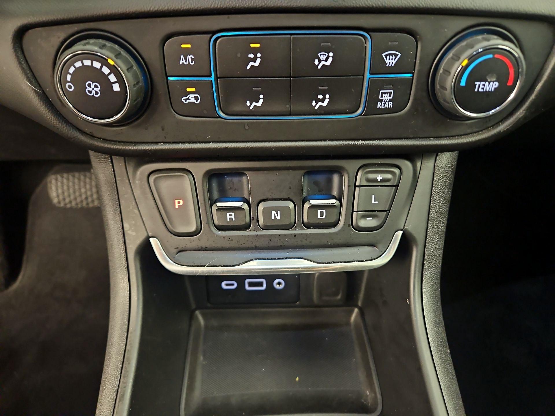 Thumbnail: 2021 GMC Terrain - 18