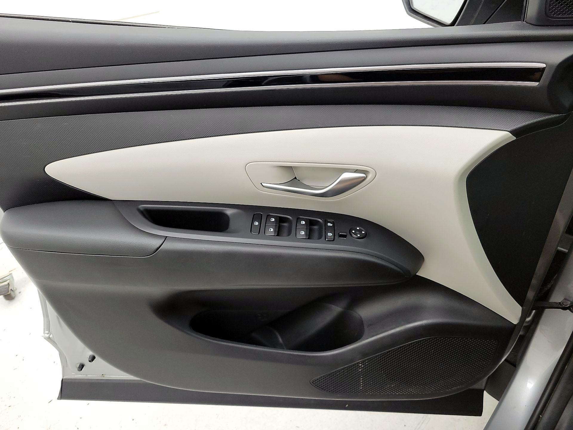 Thumbnail: 2023 Hyundai Tucson - 12