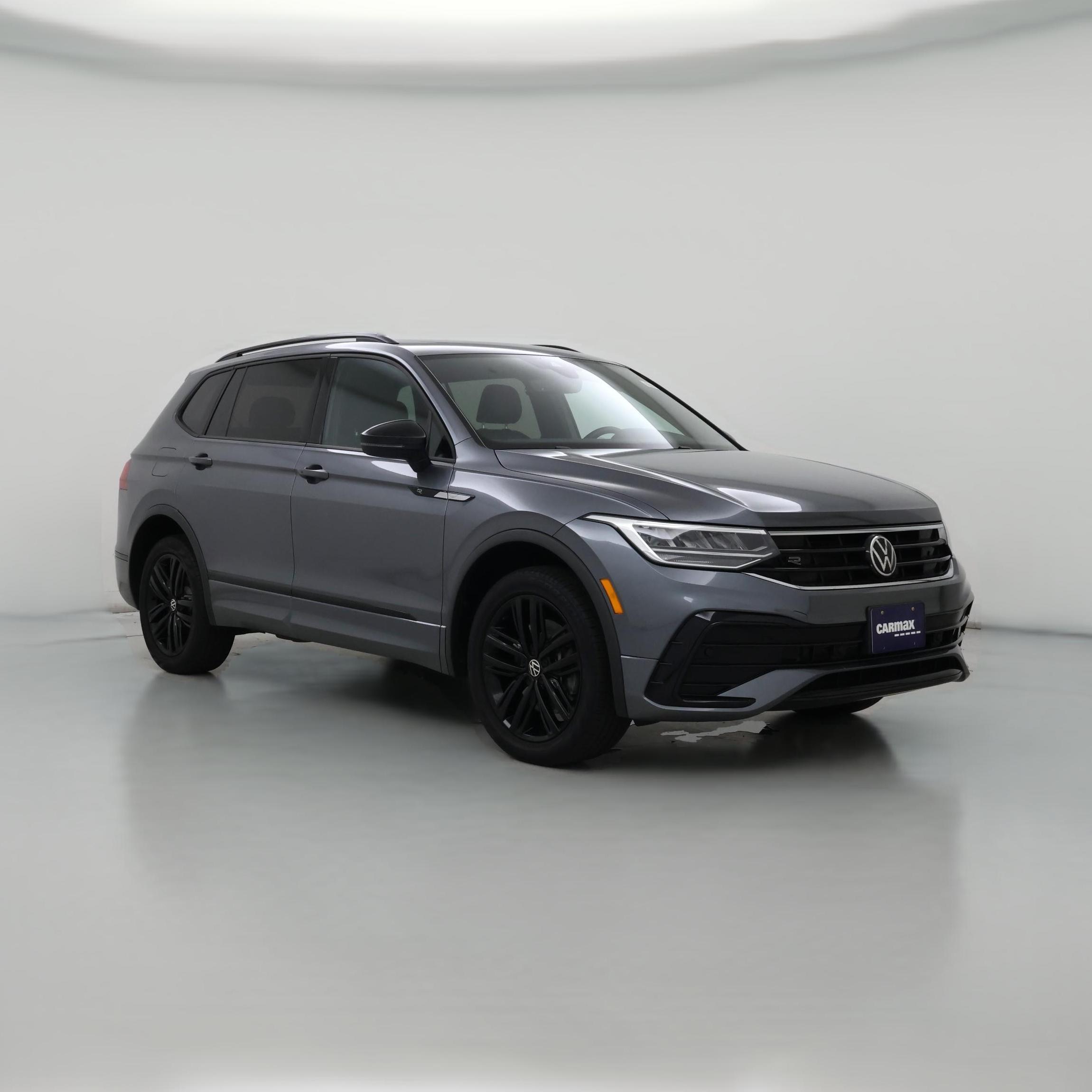 Thumbnail: 2022 Volkswagen Tiguan - 1